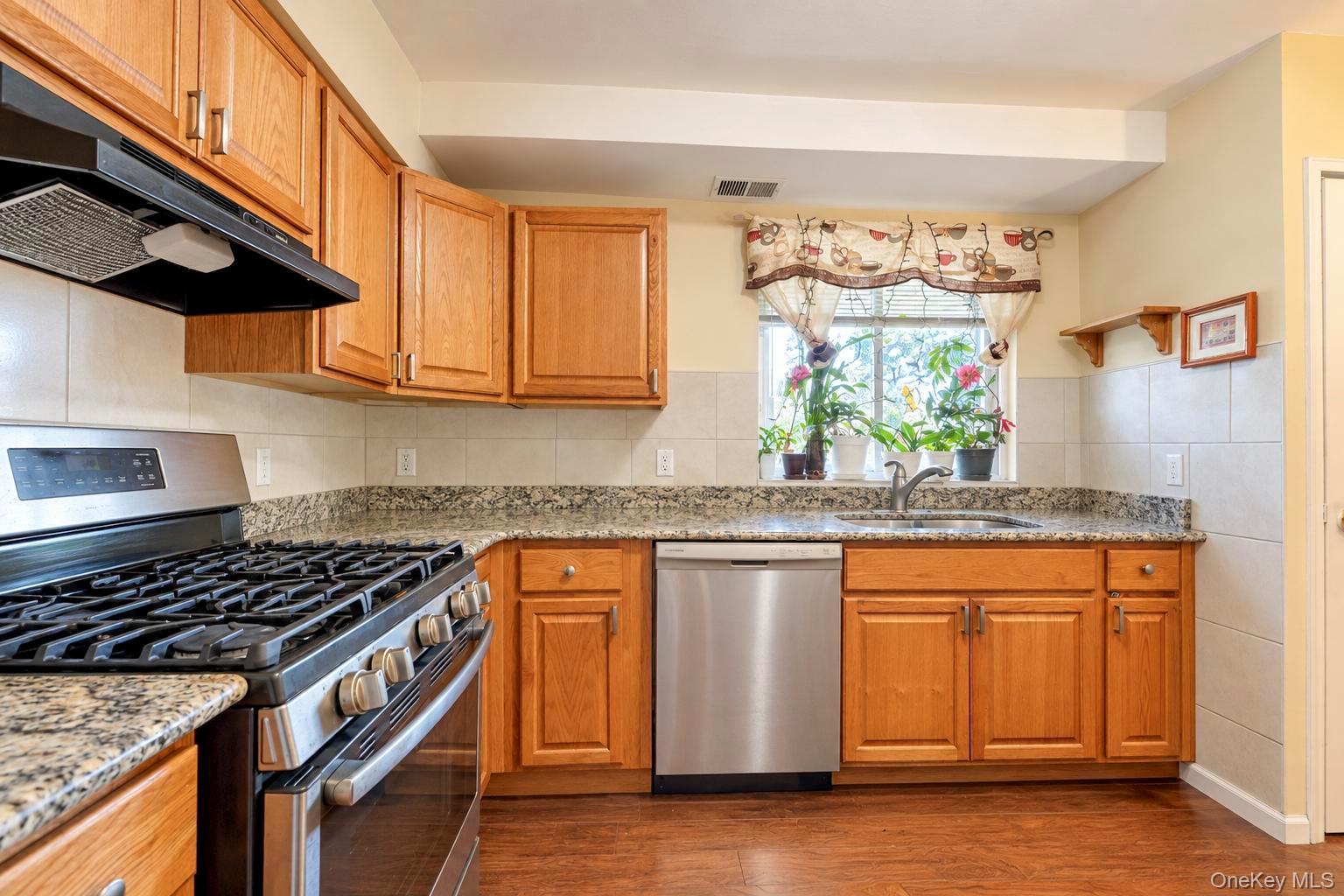 4 Balsam Court, Unit 4 photo 13