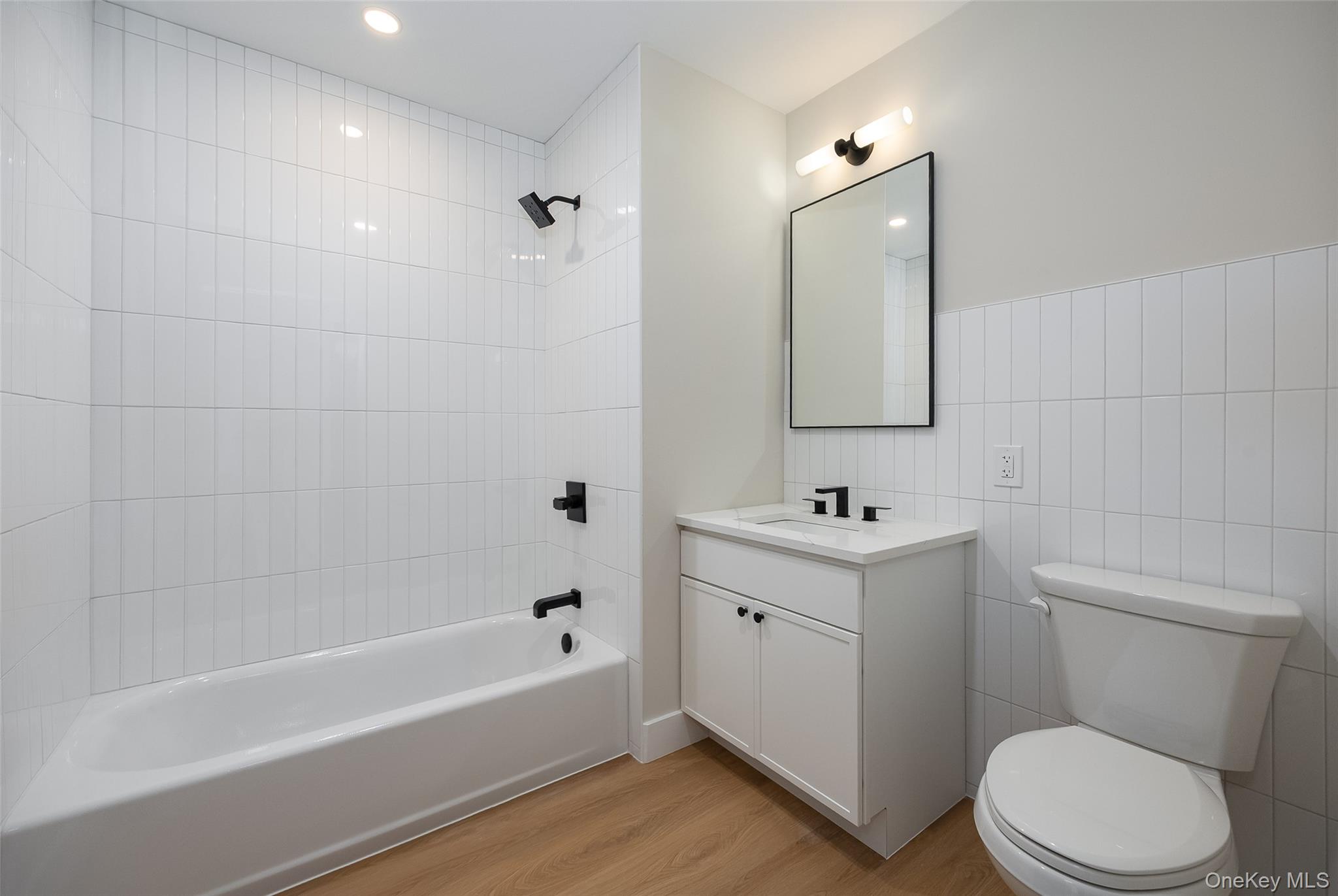 364 Main Street, Unit 302 photo 10