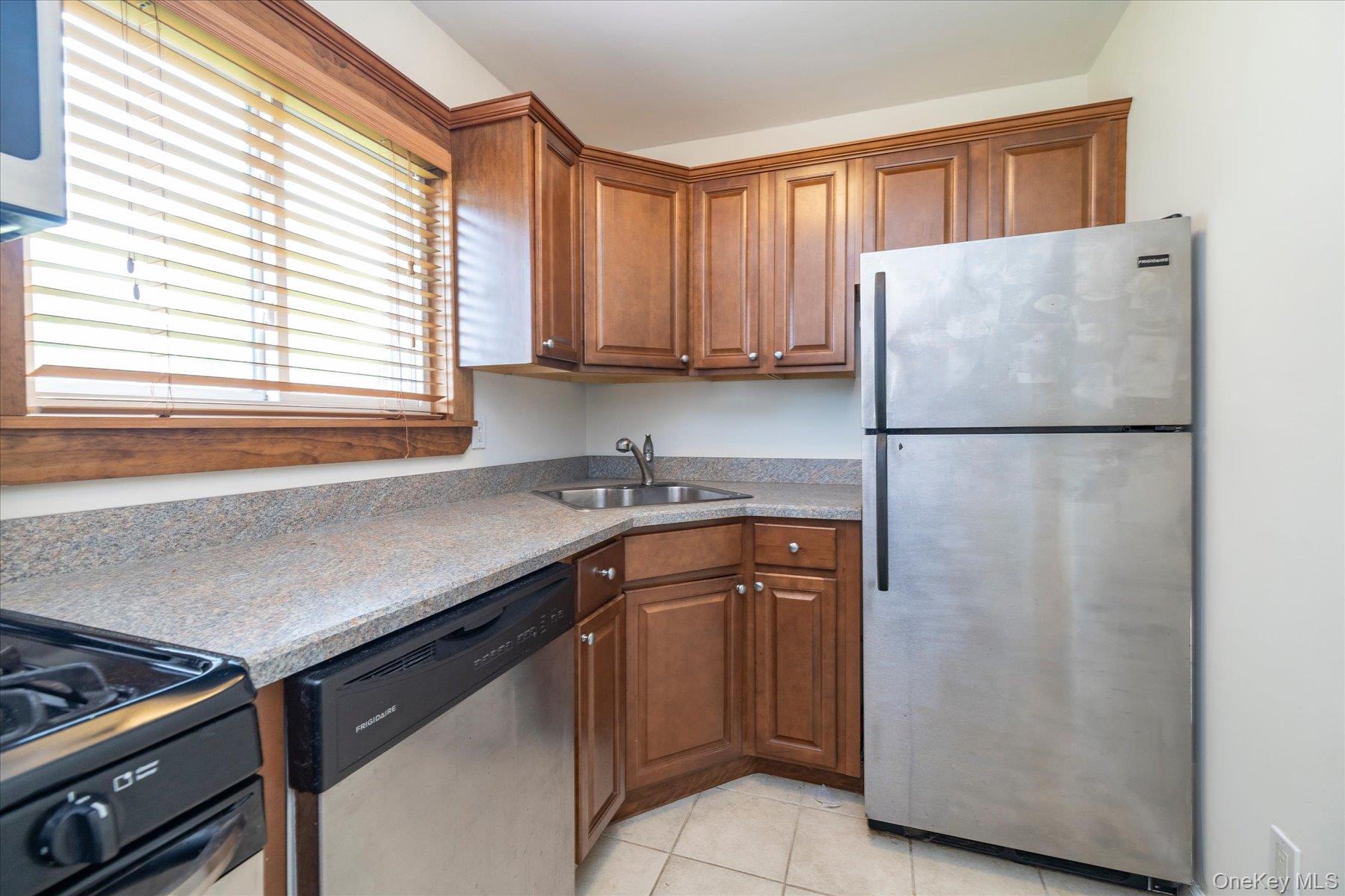 41 Mildred Place, Unit 3B photo 7