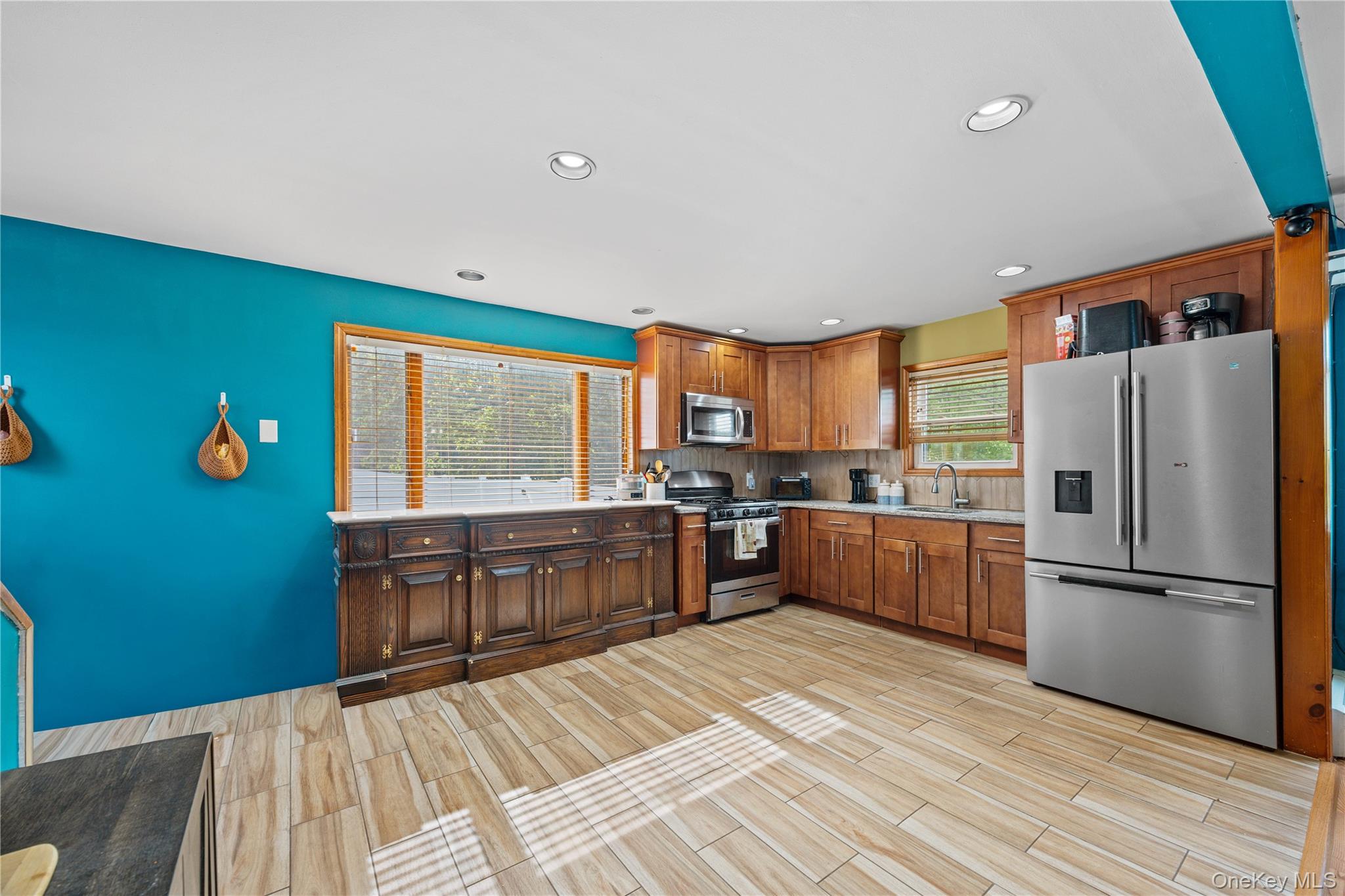 6 Ursa Avenue – For Sale photo 5