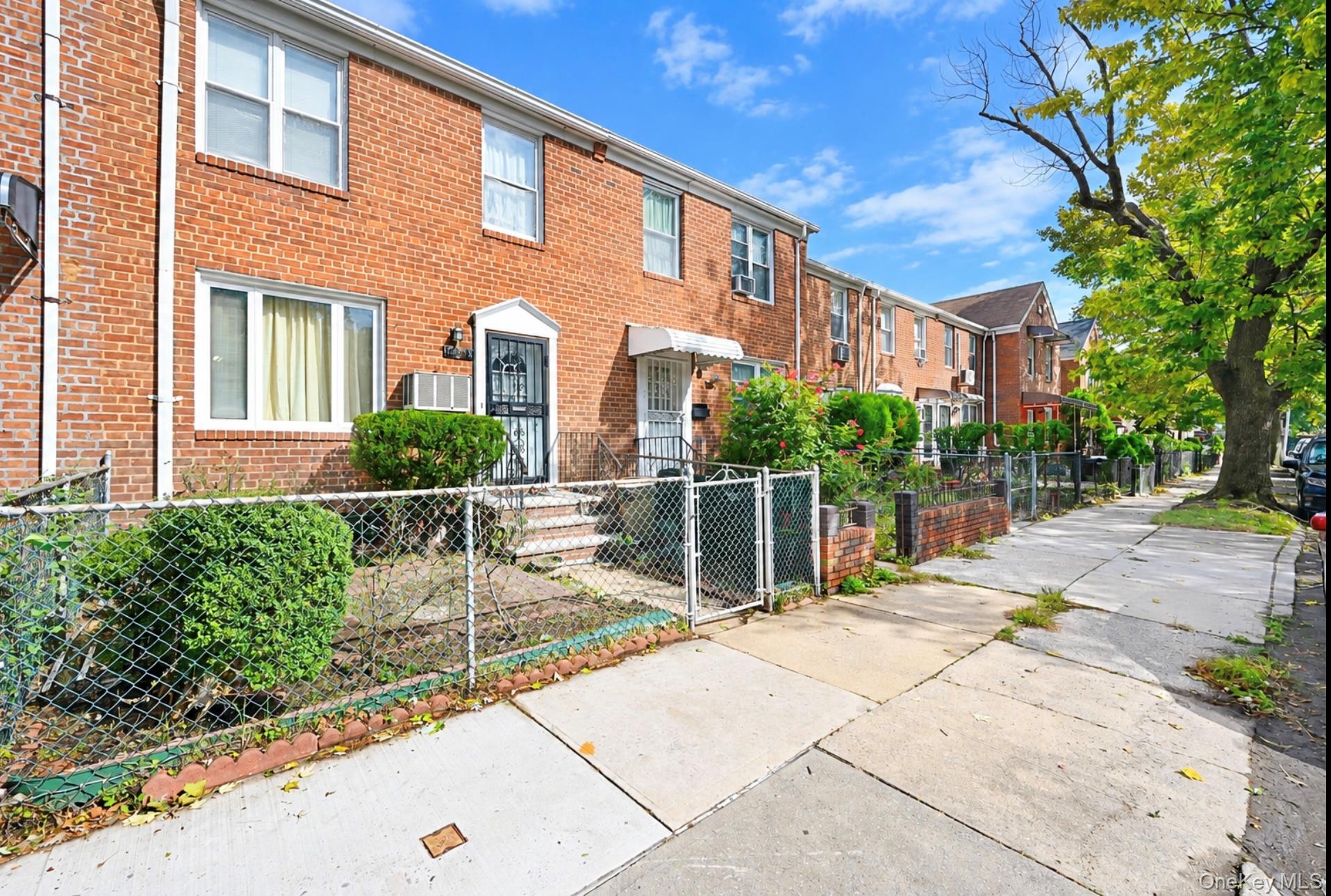195-15 Station Road – For Sale photo 17
