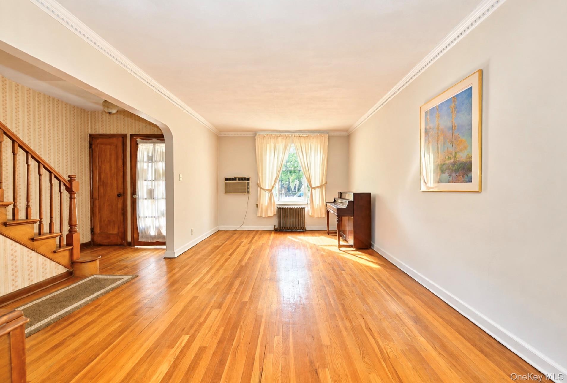 195-15 Station Road – For Sale photo 5