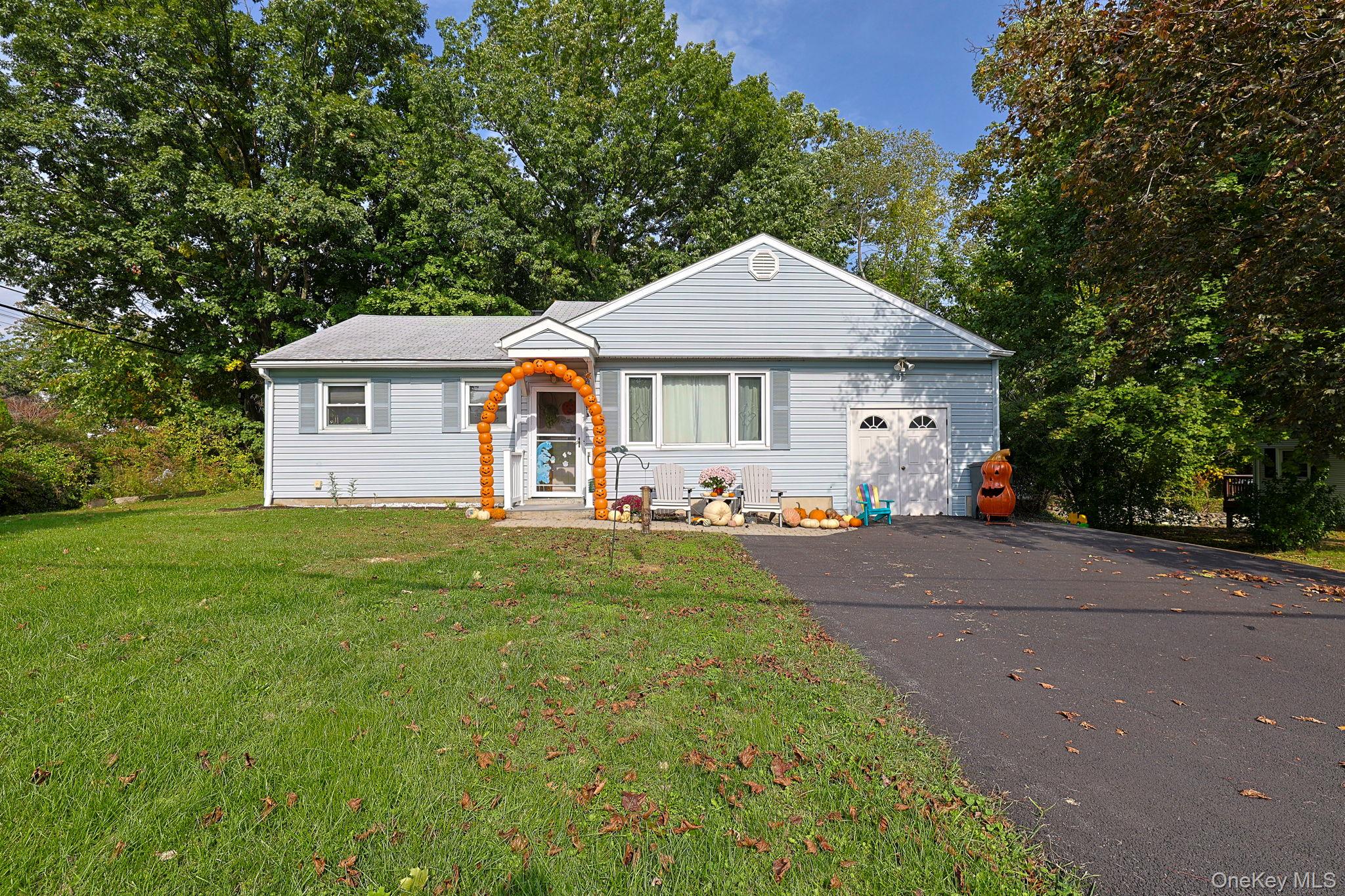 1 Rocky Lane – For Sale