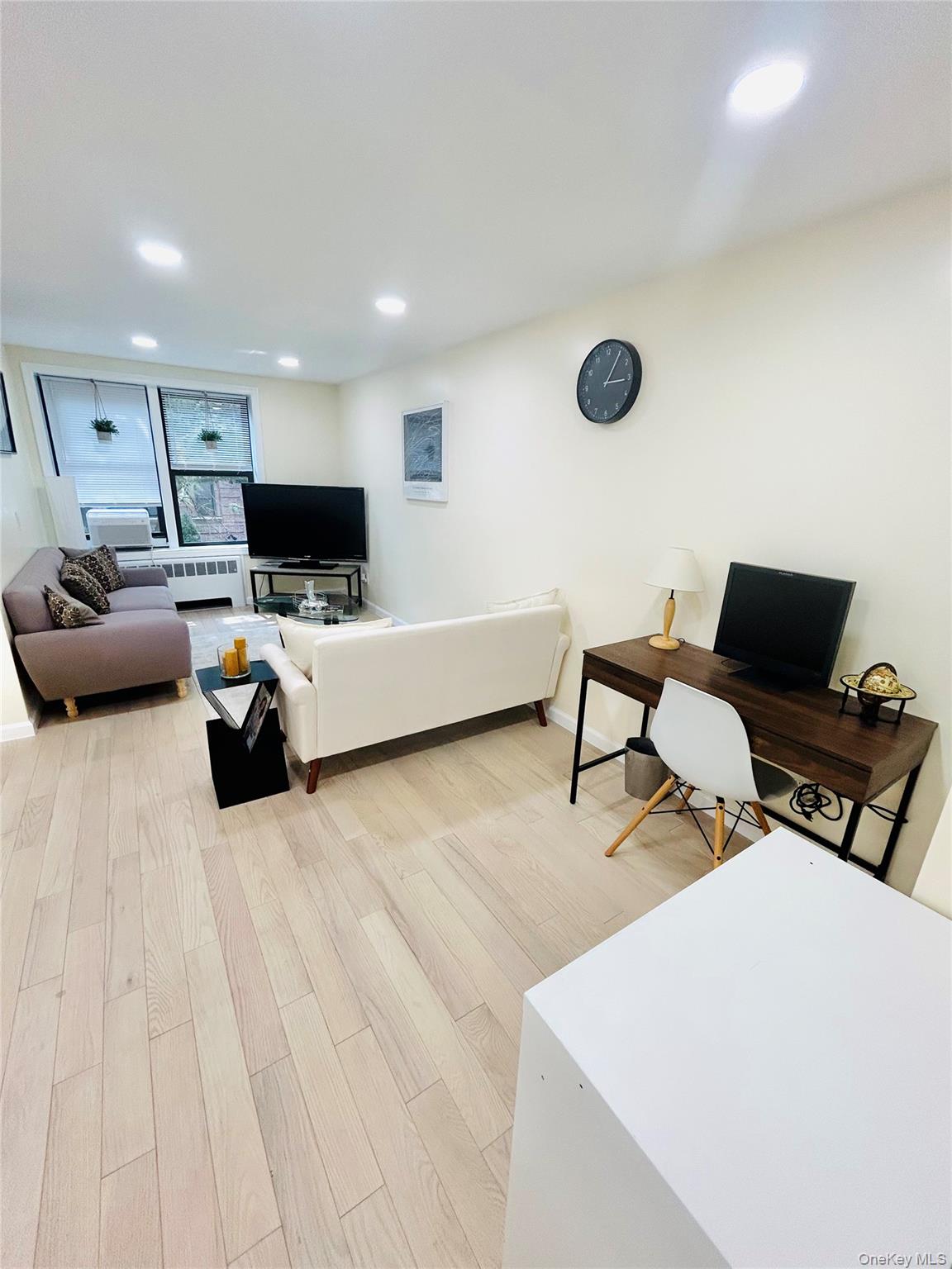 72-11 110 Street, Unit D photo 2