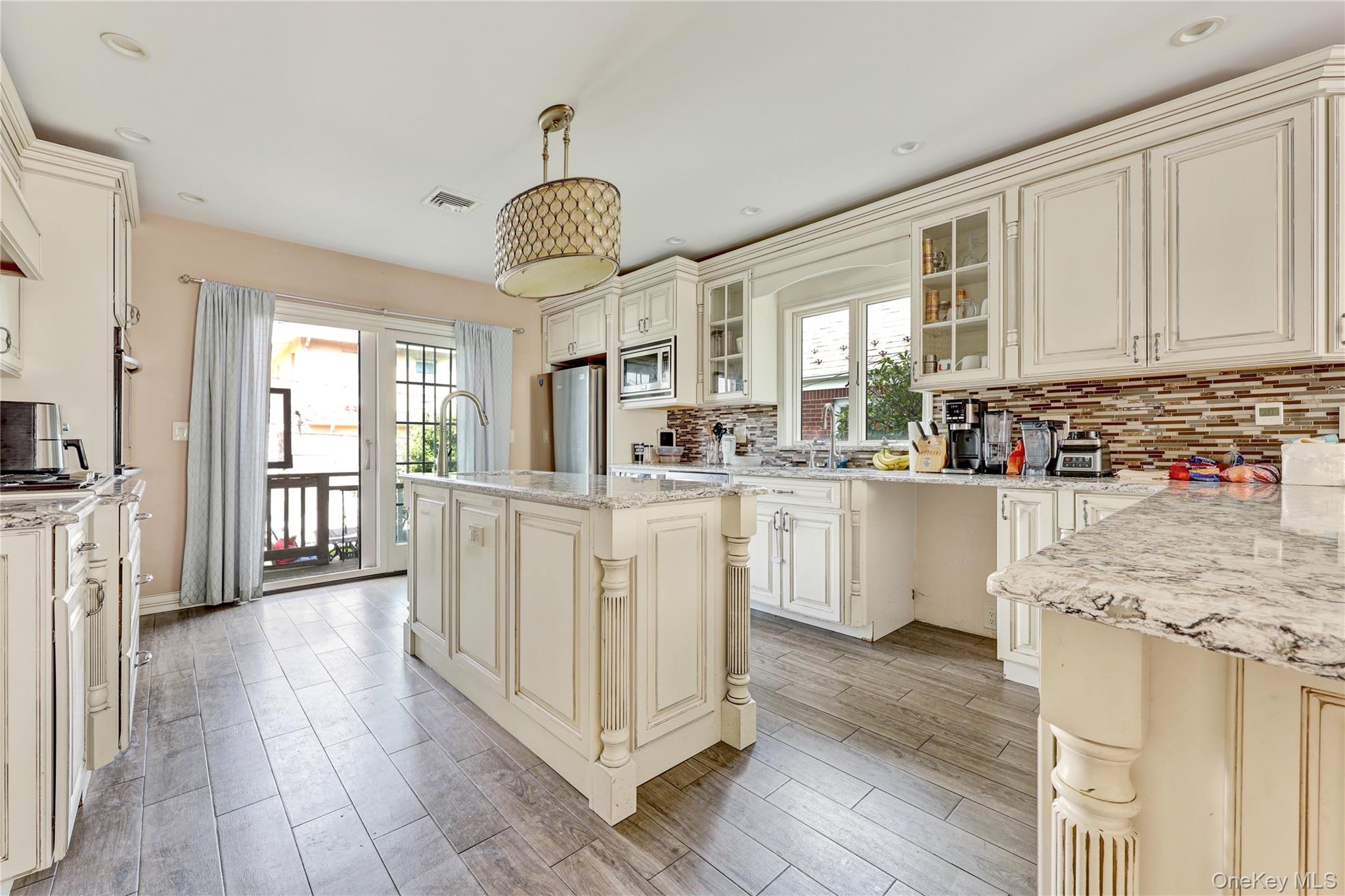 69 W Penn Street – For Sale photo 11