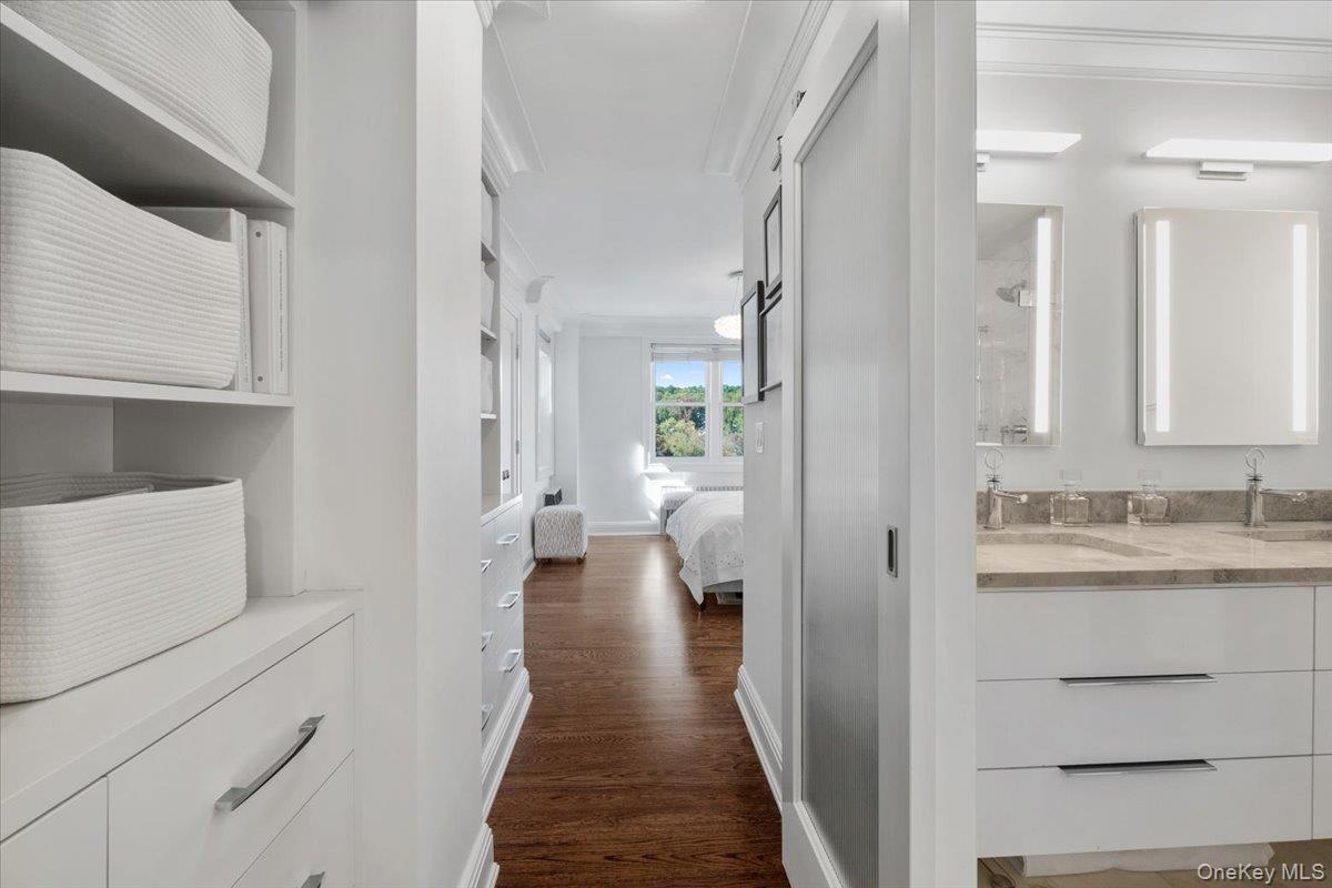 3 Washington Square, Unit 6B photo 17