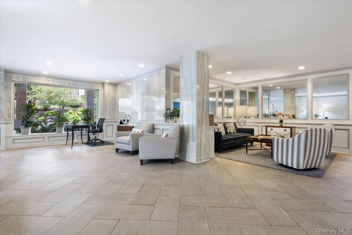 3 Washington Square, Unit 6B photo 3
