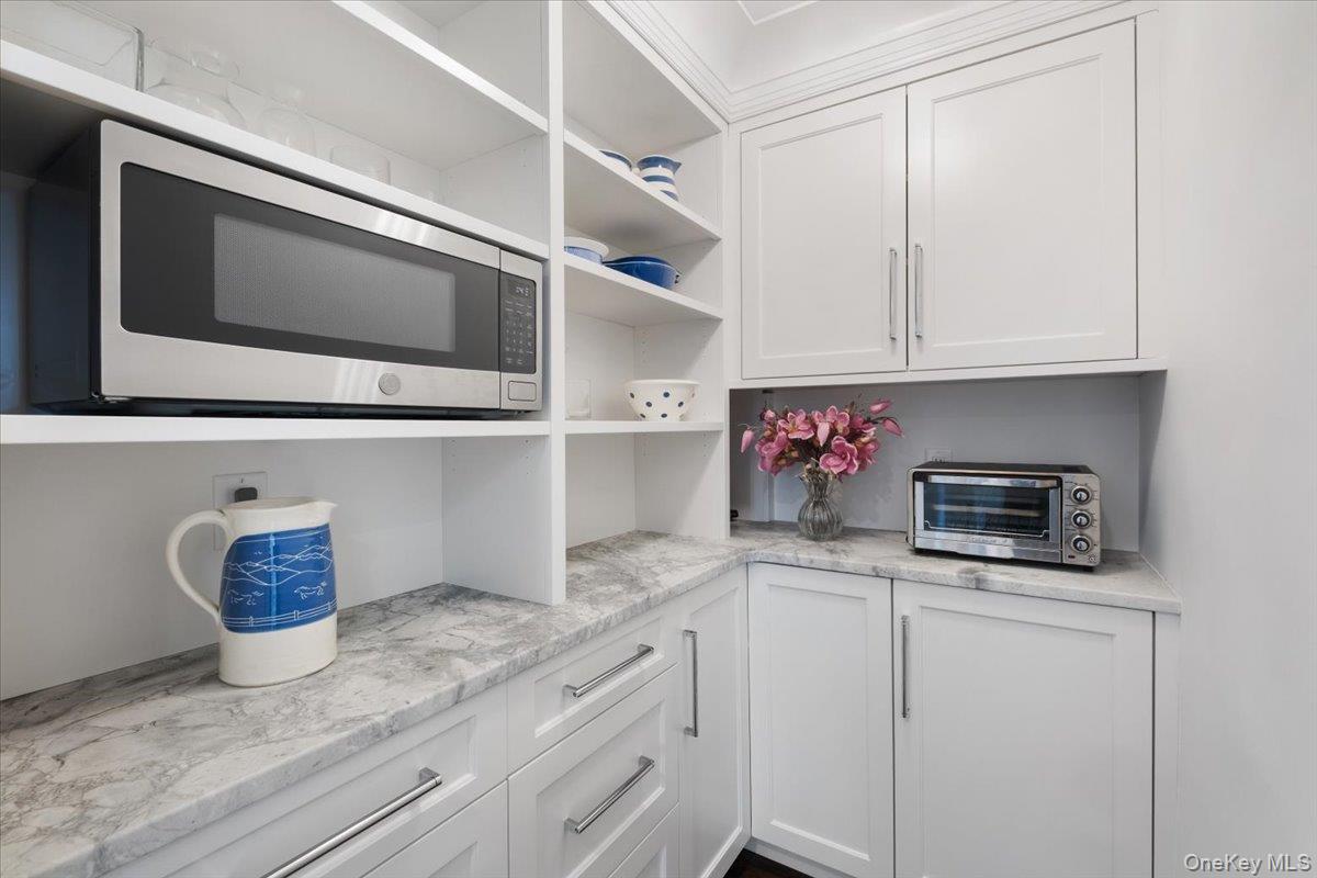 3 Washington Square, Unit 6B photo 14