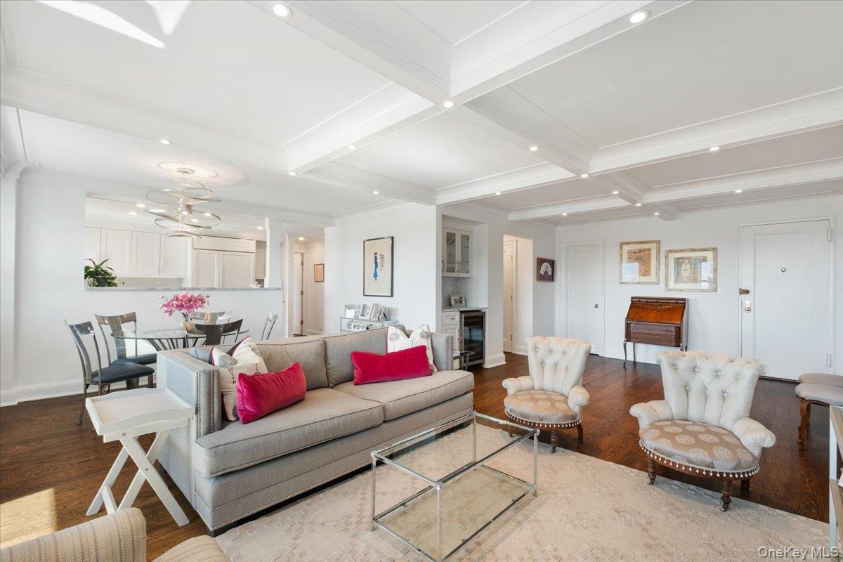 3 Washington Square, Unit 6B photo 7