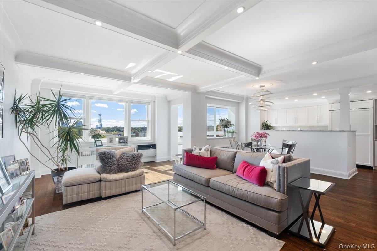 3 Washington Square, Unit 6B photo 6