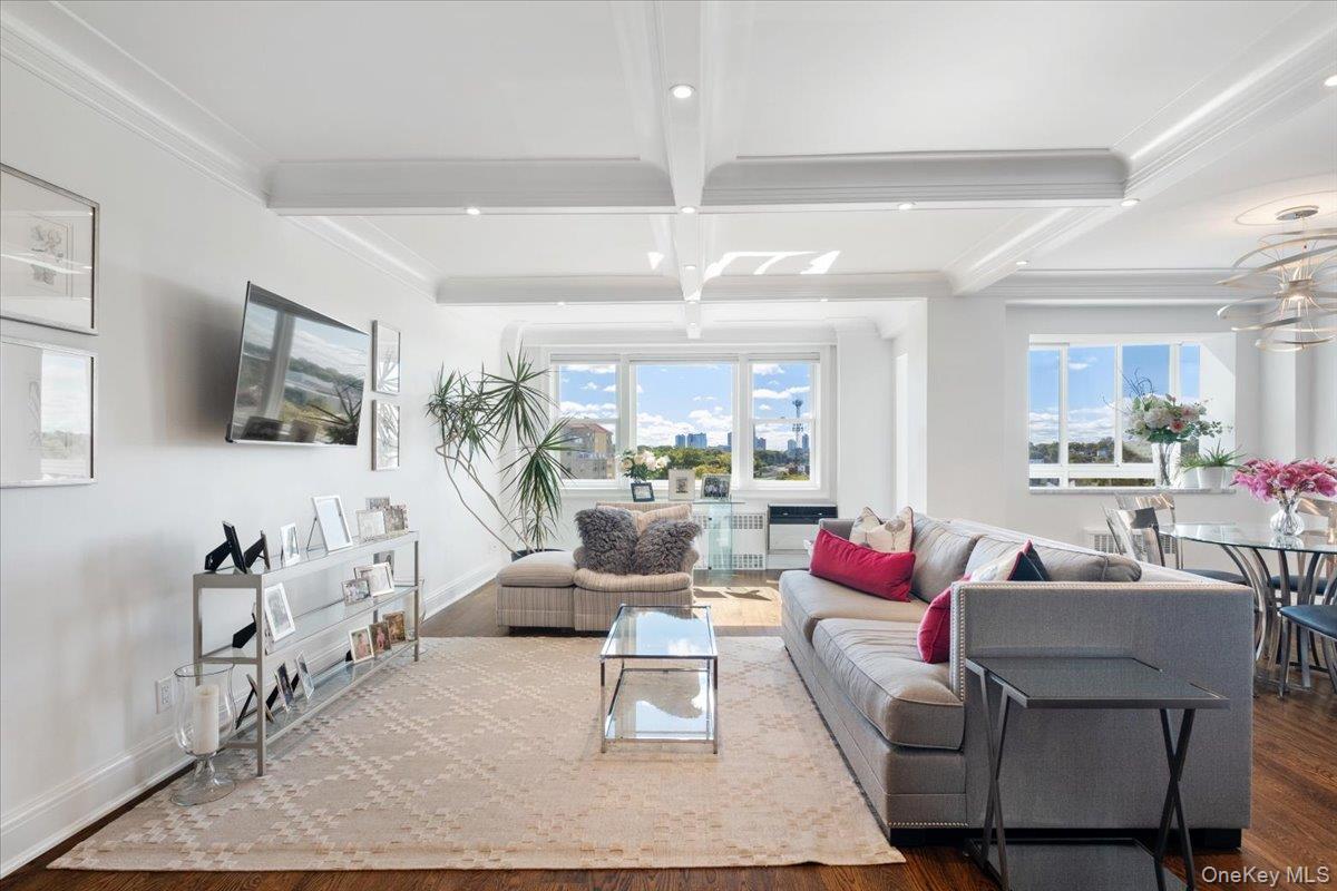 3 Washington Square, Unit 6B photo 8