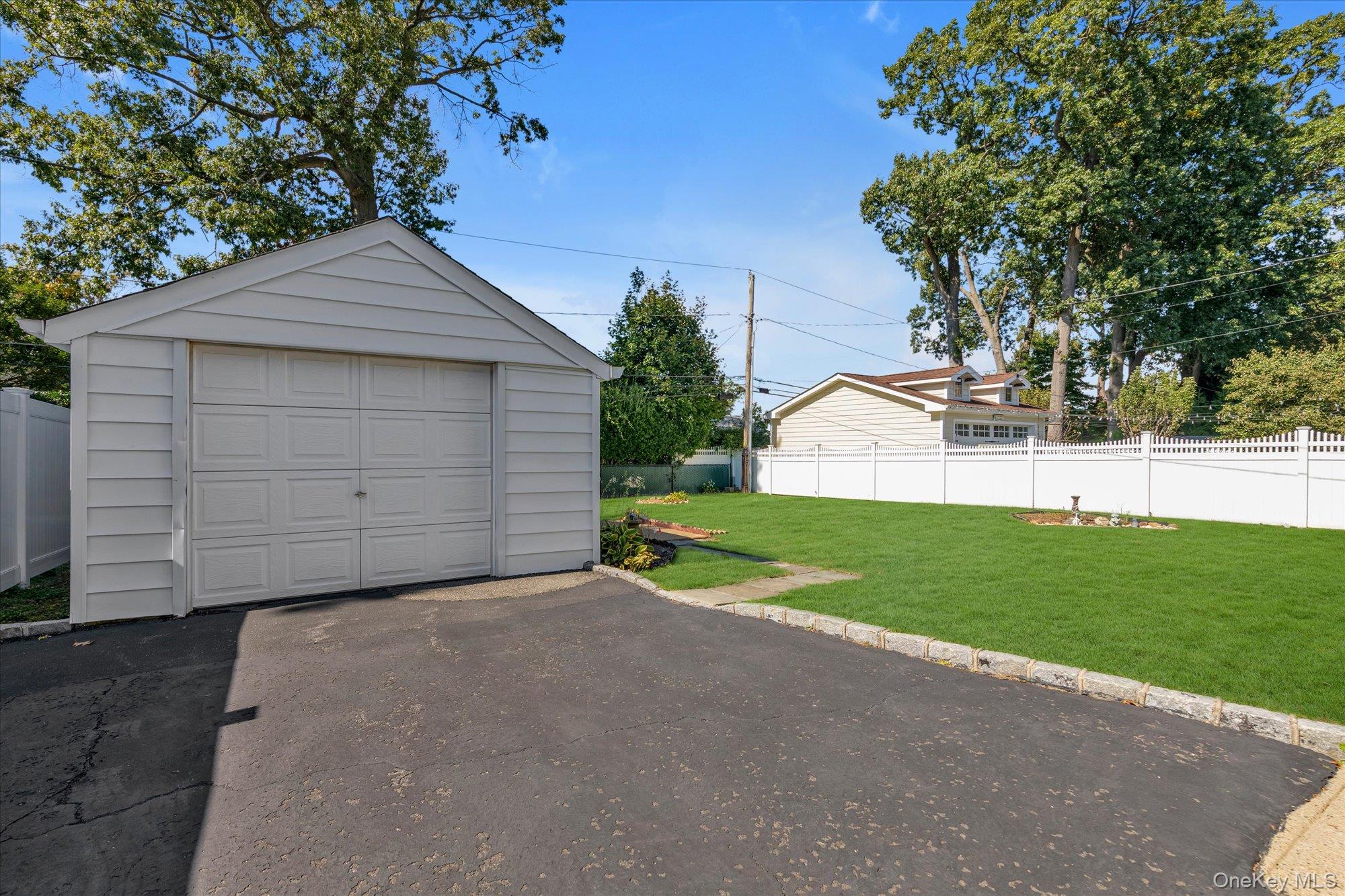 13 Inwood Road – For Sale photo 28