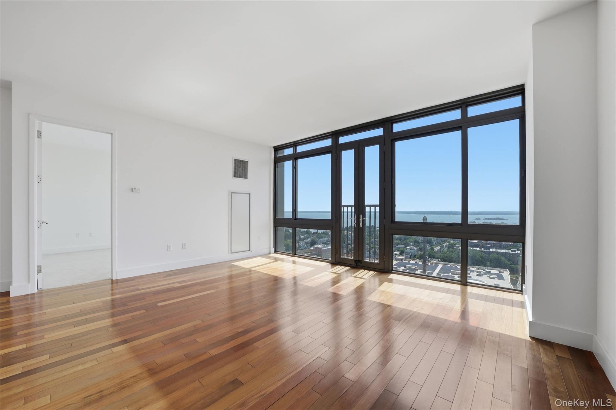 175 Huguenot Street, Unit 2602 photo 3