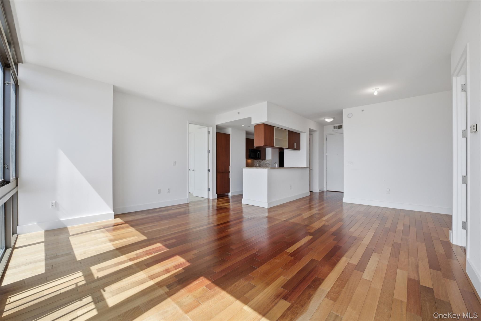 175 Huguenot Street, Unit 2602 photo 2
