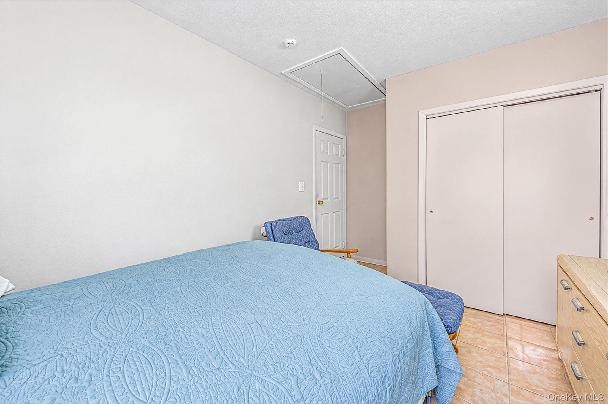 182 Commack Road – For Sale photo 27