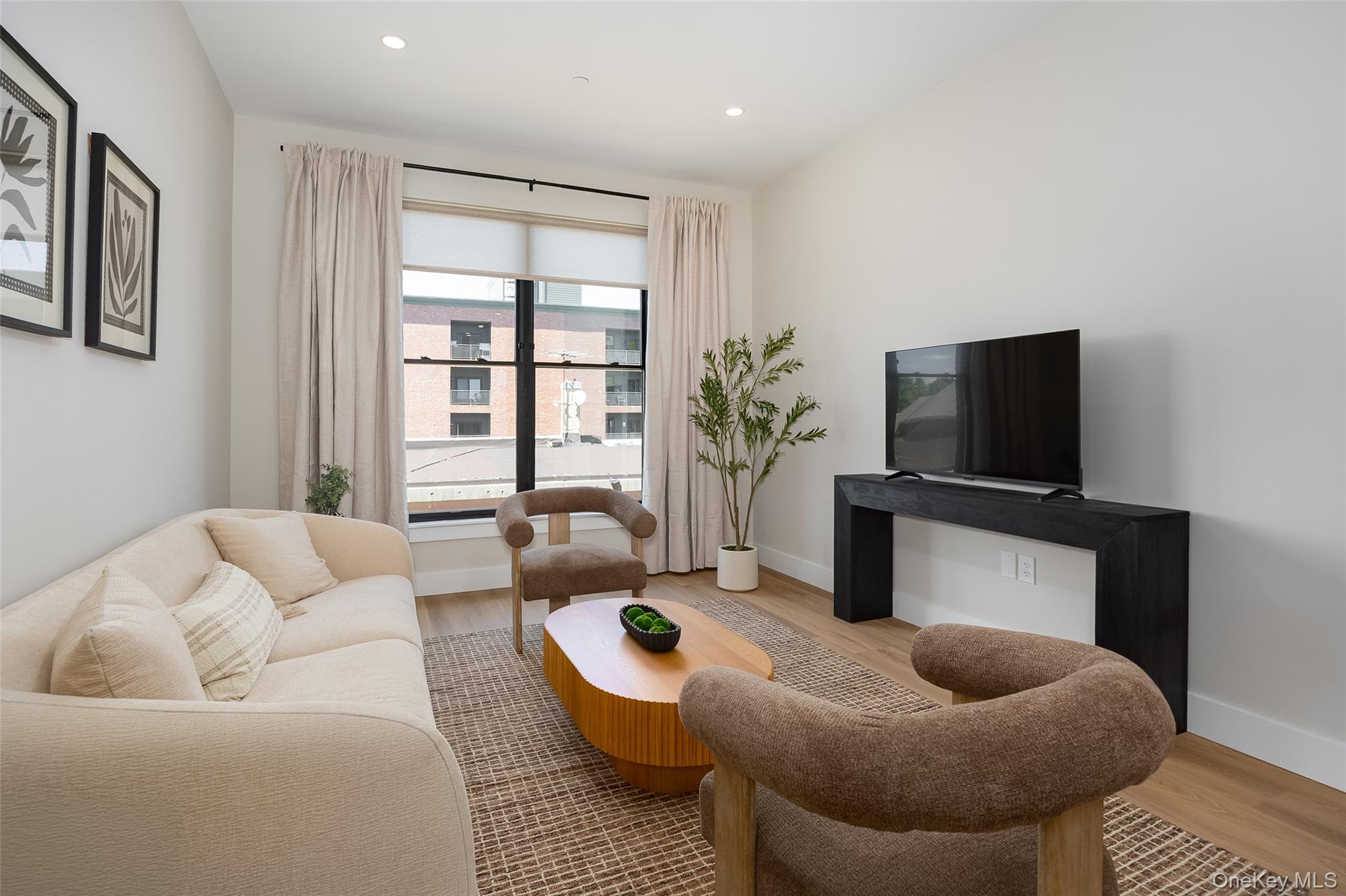 364 Main Street, Unit 304 photo 9