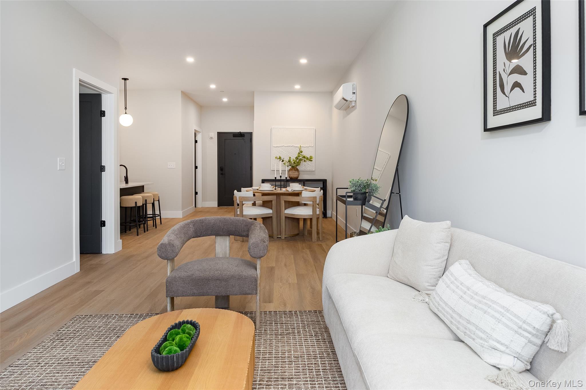 364 Main Street, Unit 304 photo 8