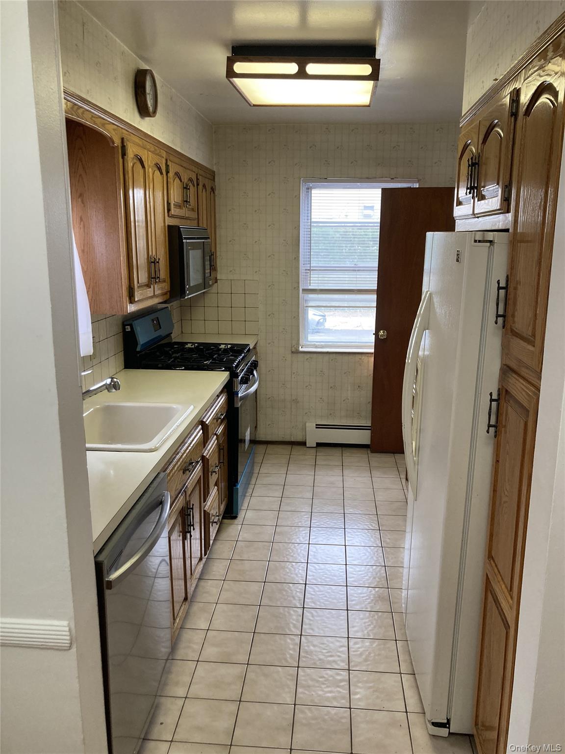31-12 71st Street – For Sale photo 3