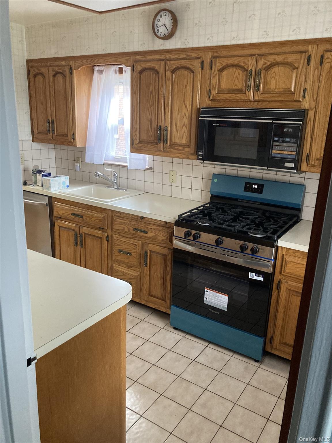 31-12 71st Street – For Sale photo 2