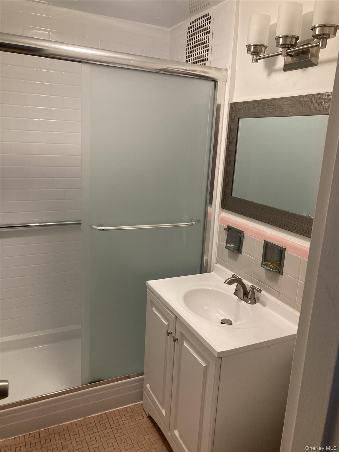 31-12 71st Street – For Sale photo 6