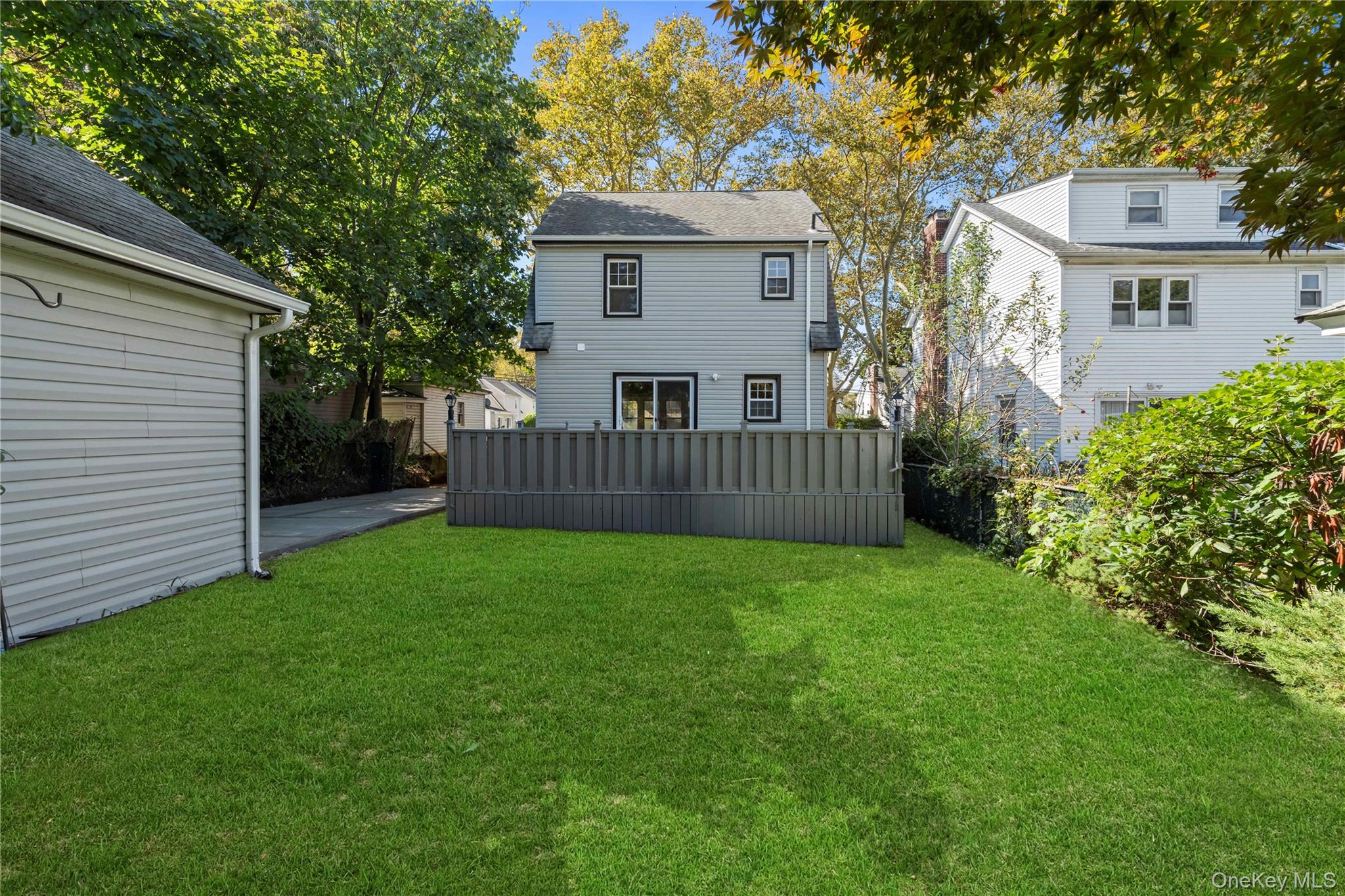 45-27 Arcadia Lane – For Sale photo 22