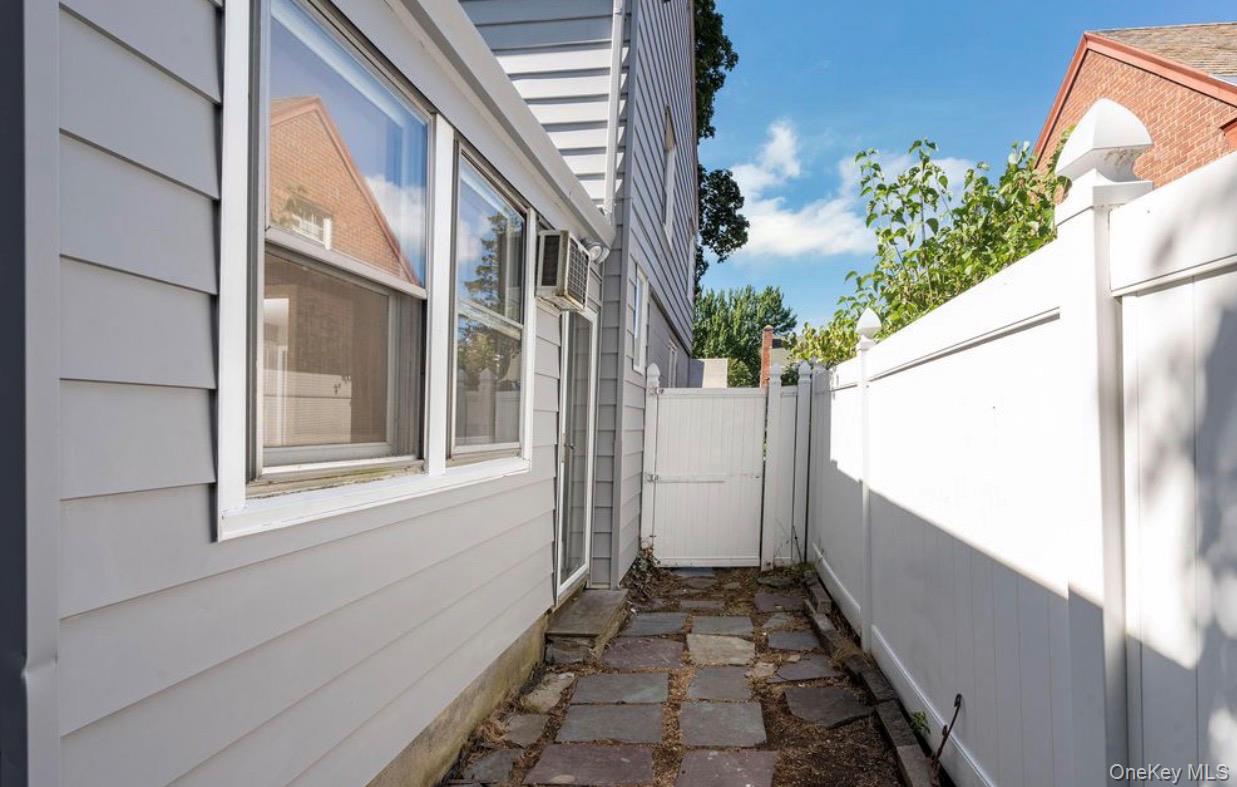 23 Home Avenue – For Sale photo 22
