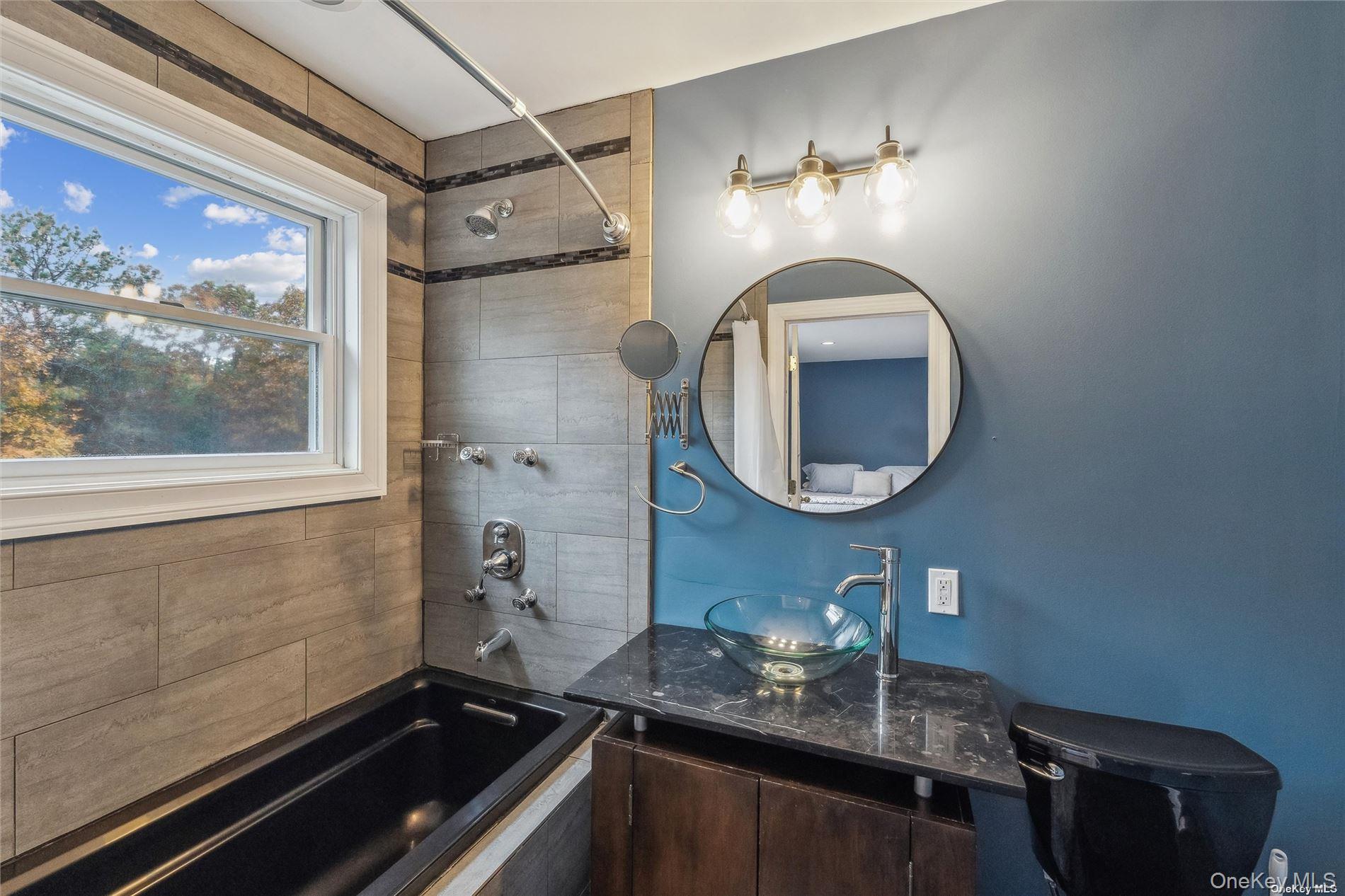 1 Candace Drive – For Rent photo 14