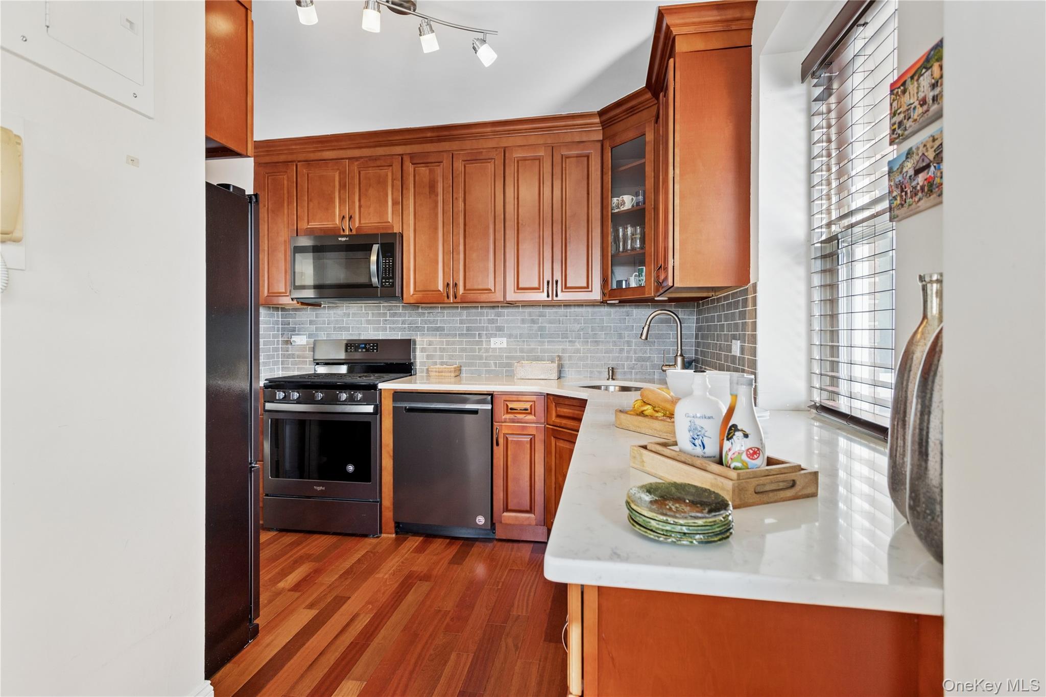 2621 Palisade Avenue, Unit 14L photo 10