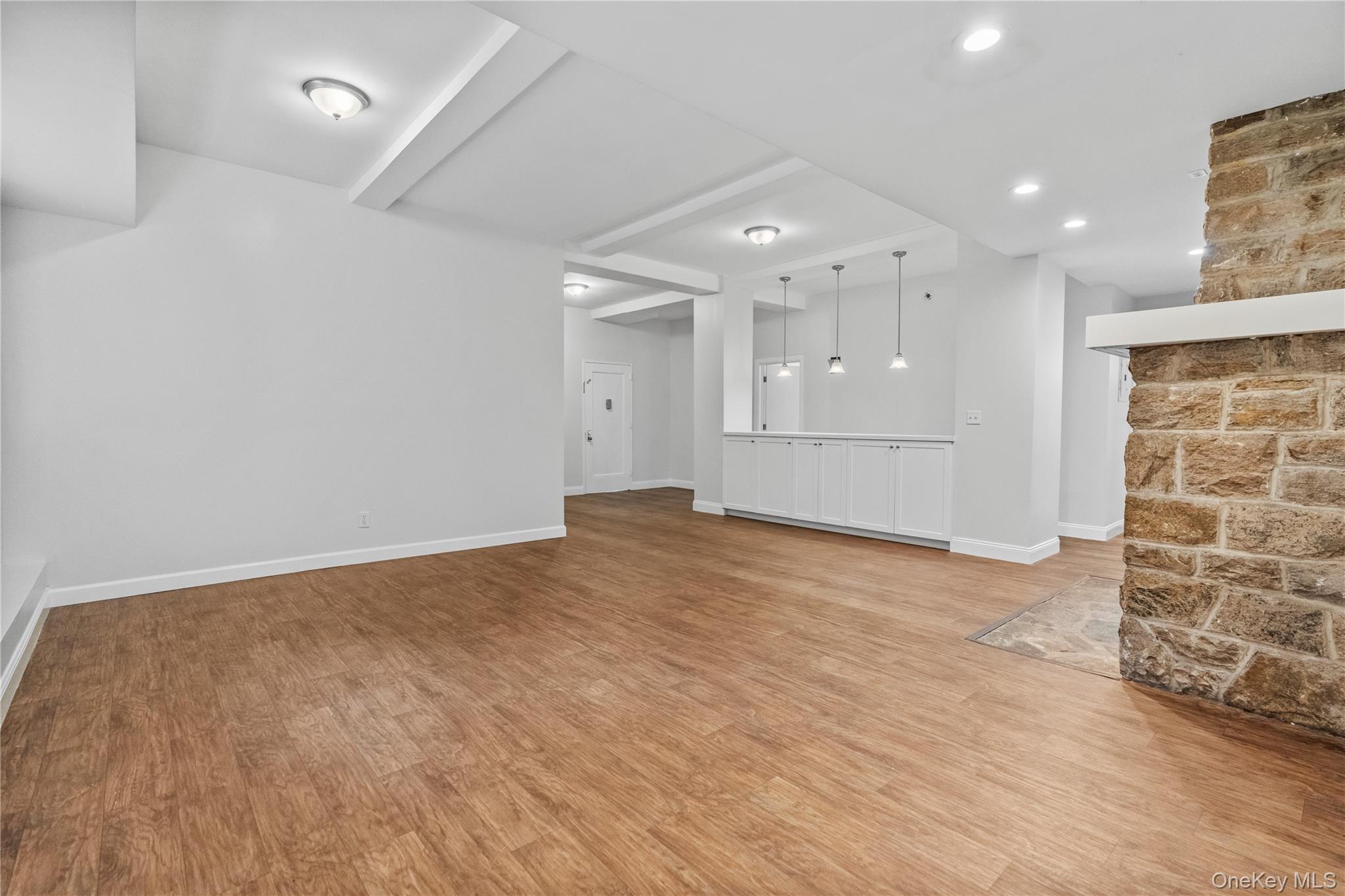 232 Martine Avenue, Unit BD/BC photo 6