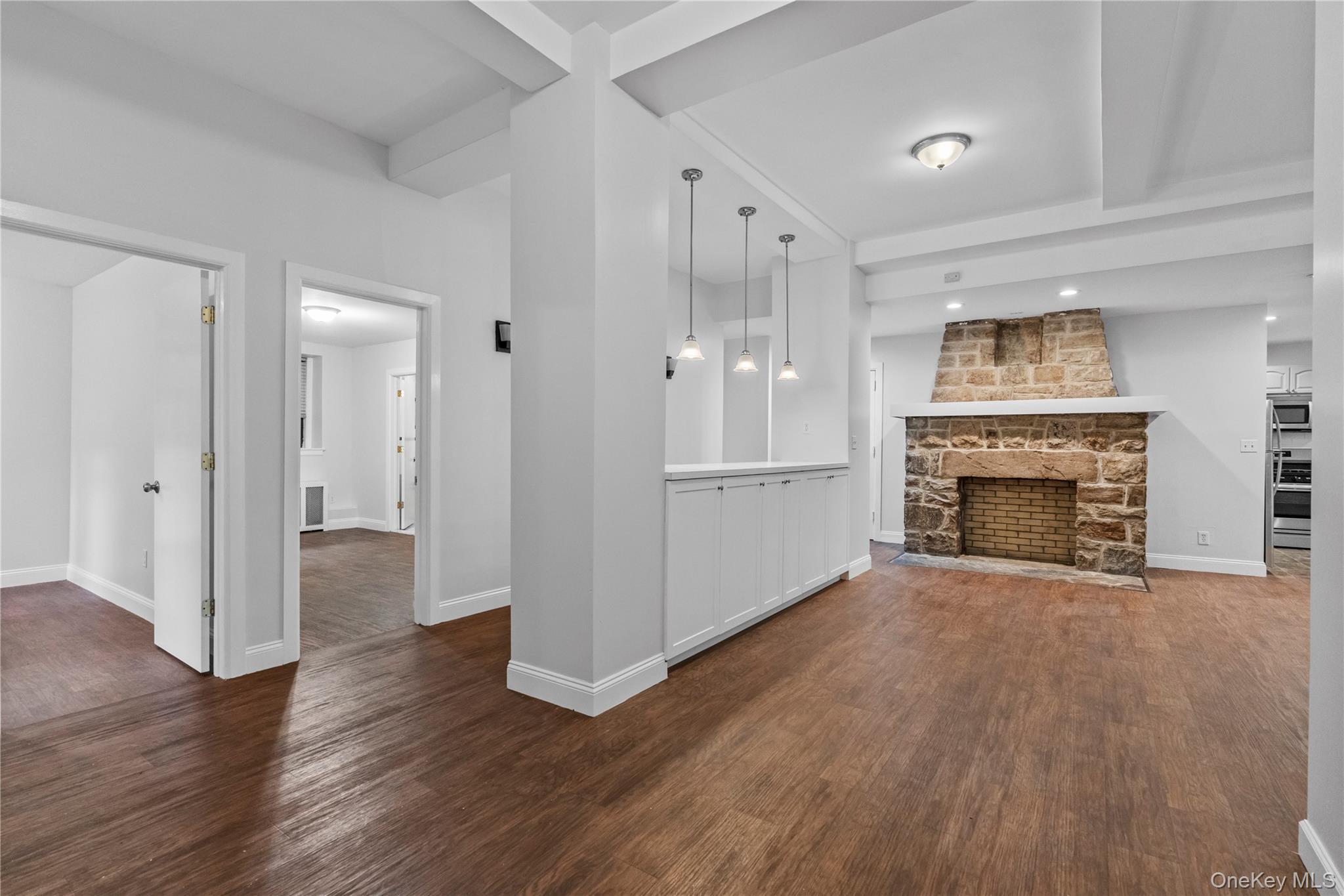 232 Martine Avenue, Unit BD/BC photo 3