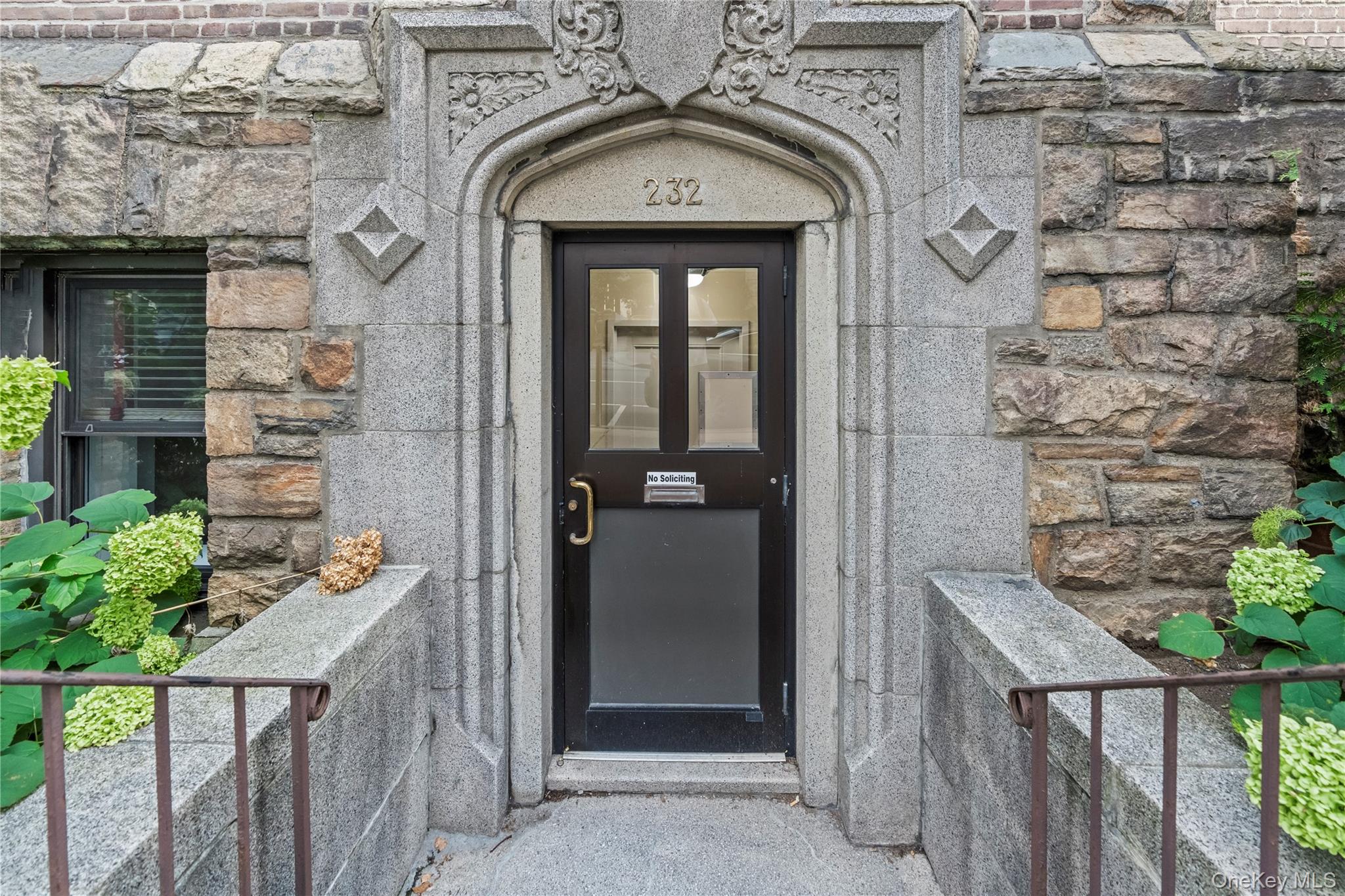 232 Martine Avenue, Unit BD/BC