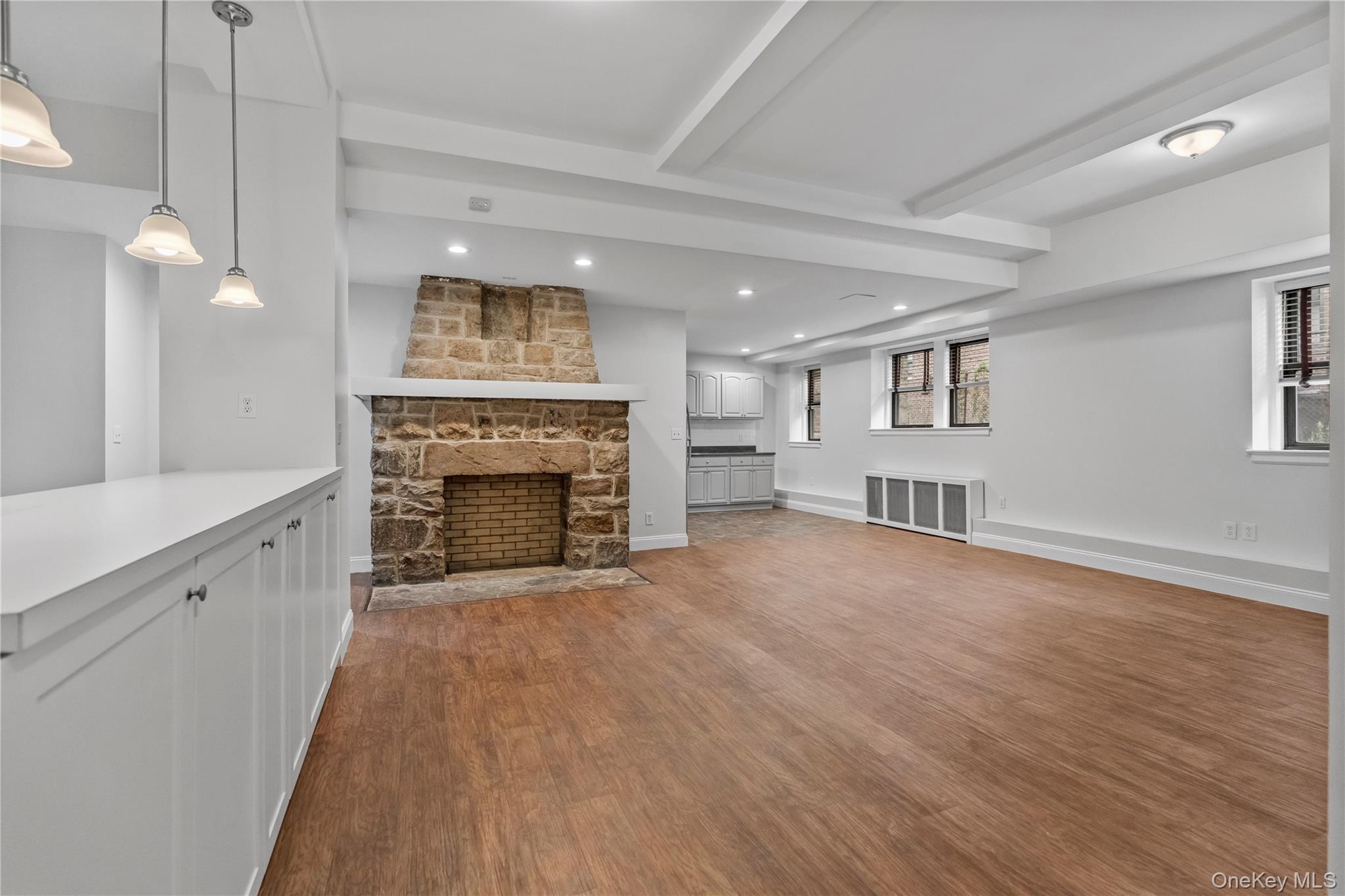 232 Martine Avenue, Unit BD/BC photo 4