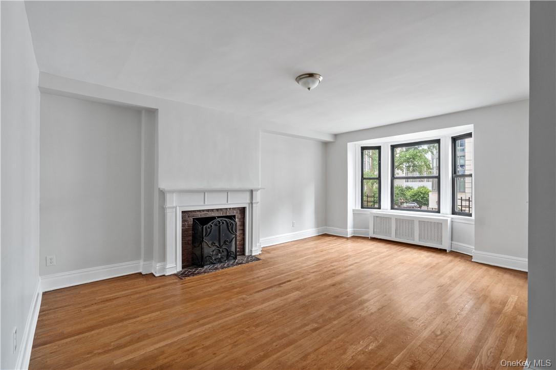 250 Martine Avenue, Unit 2F photo 3