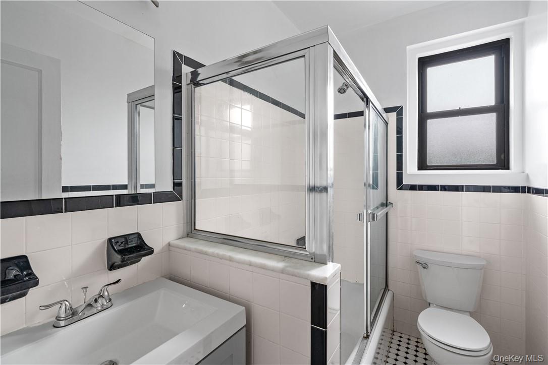 250 Martine Avenue, Unit 2F photo 11