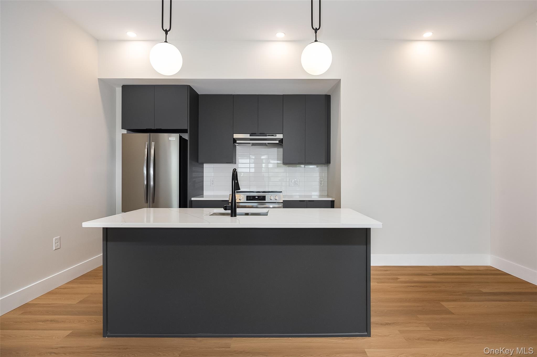 364 Main Street, Unit 305 photo 2
