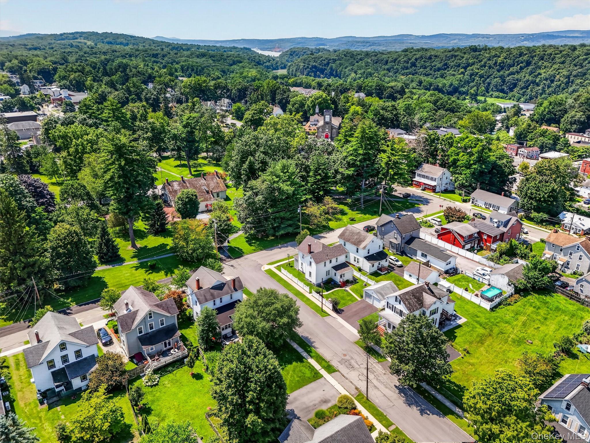 10 Park Street – For Sale photo 34