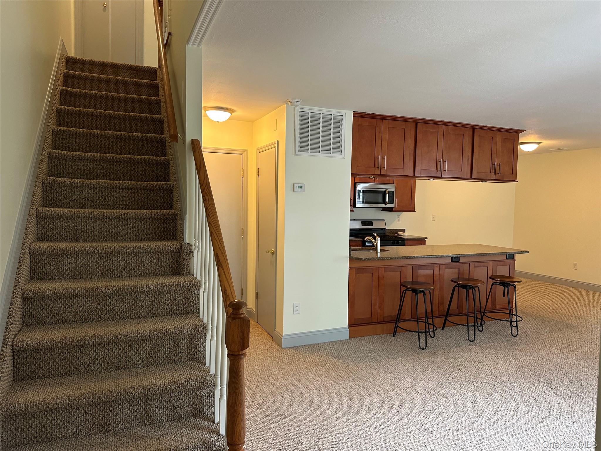 30 Homestead Vil Drive – For Rent photo 2