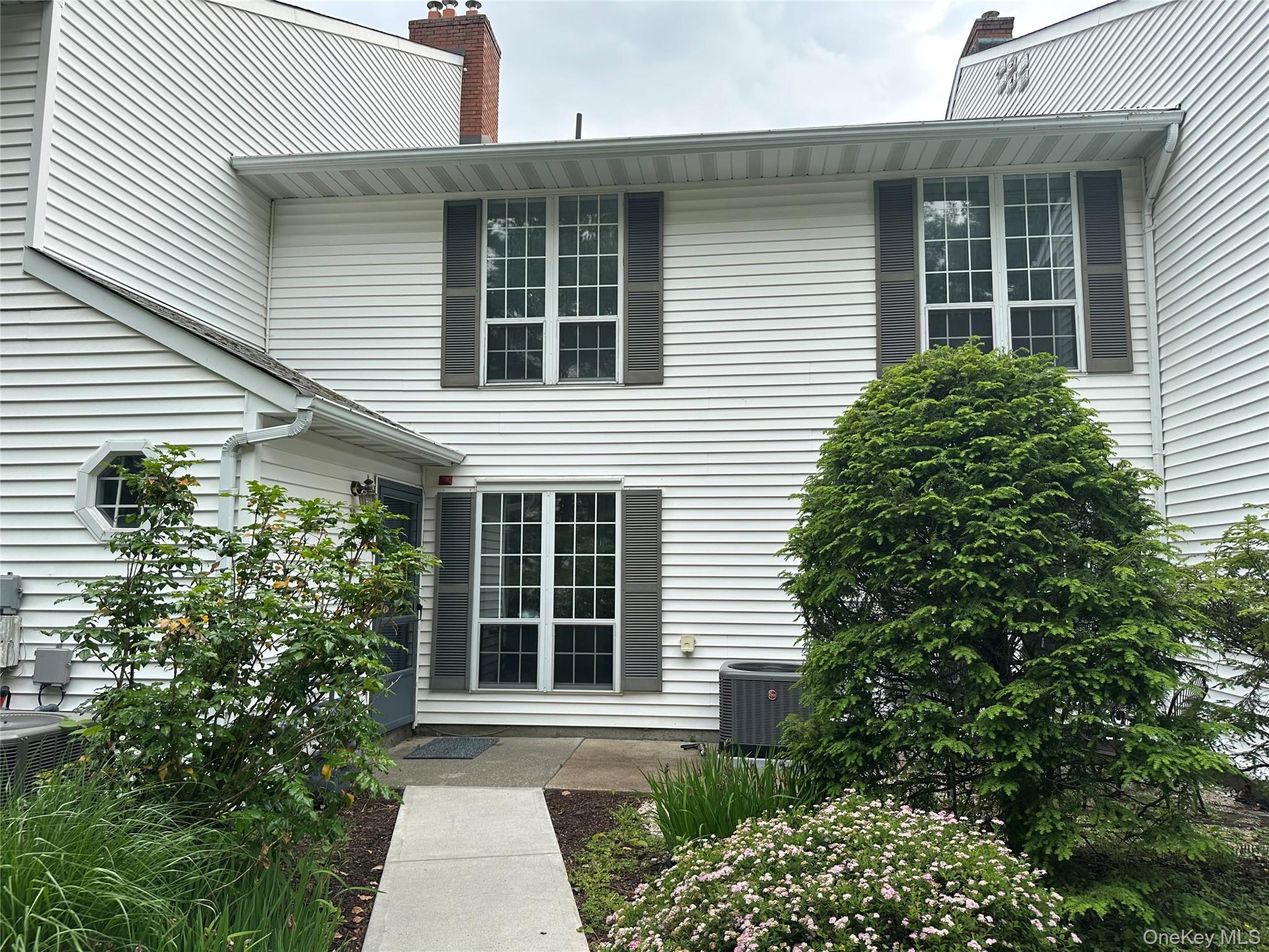 30 Homestead Vil Drive – For Rent