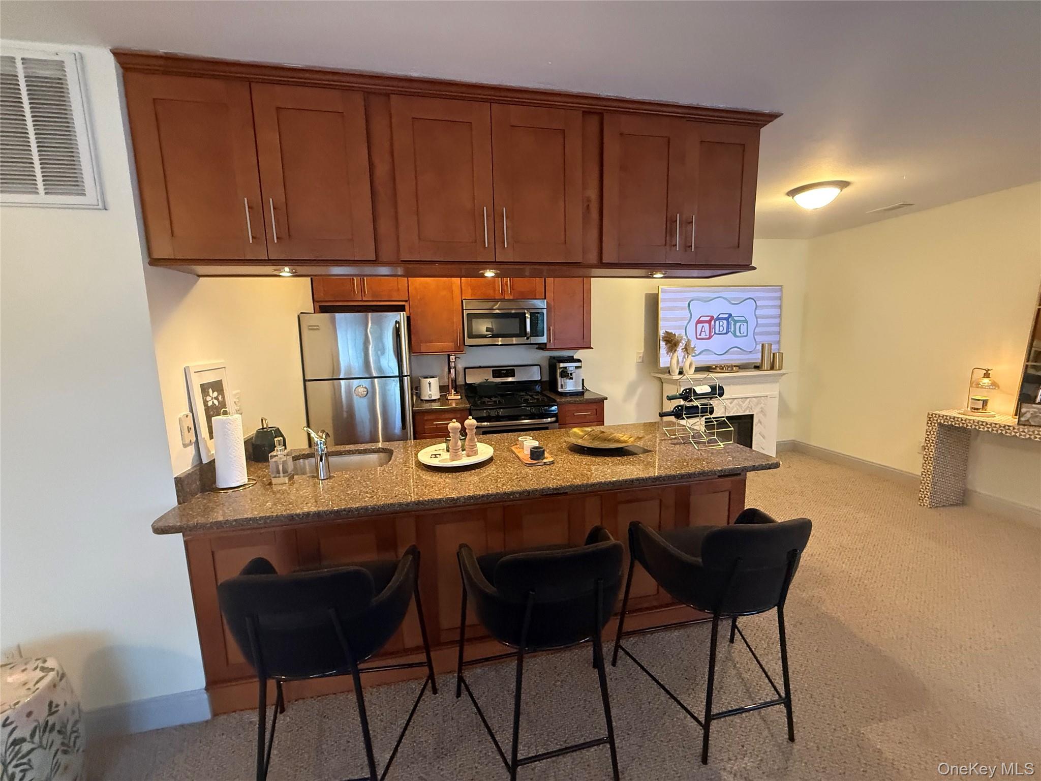 30 Homestead Vil Drive – For Rent photo 7
