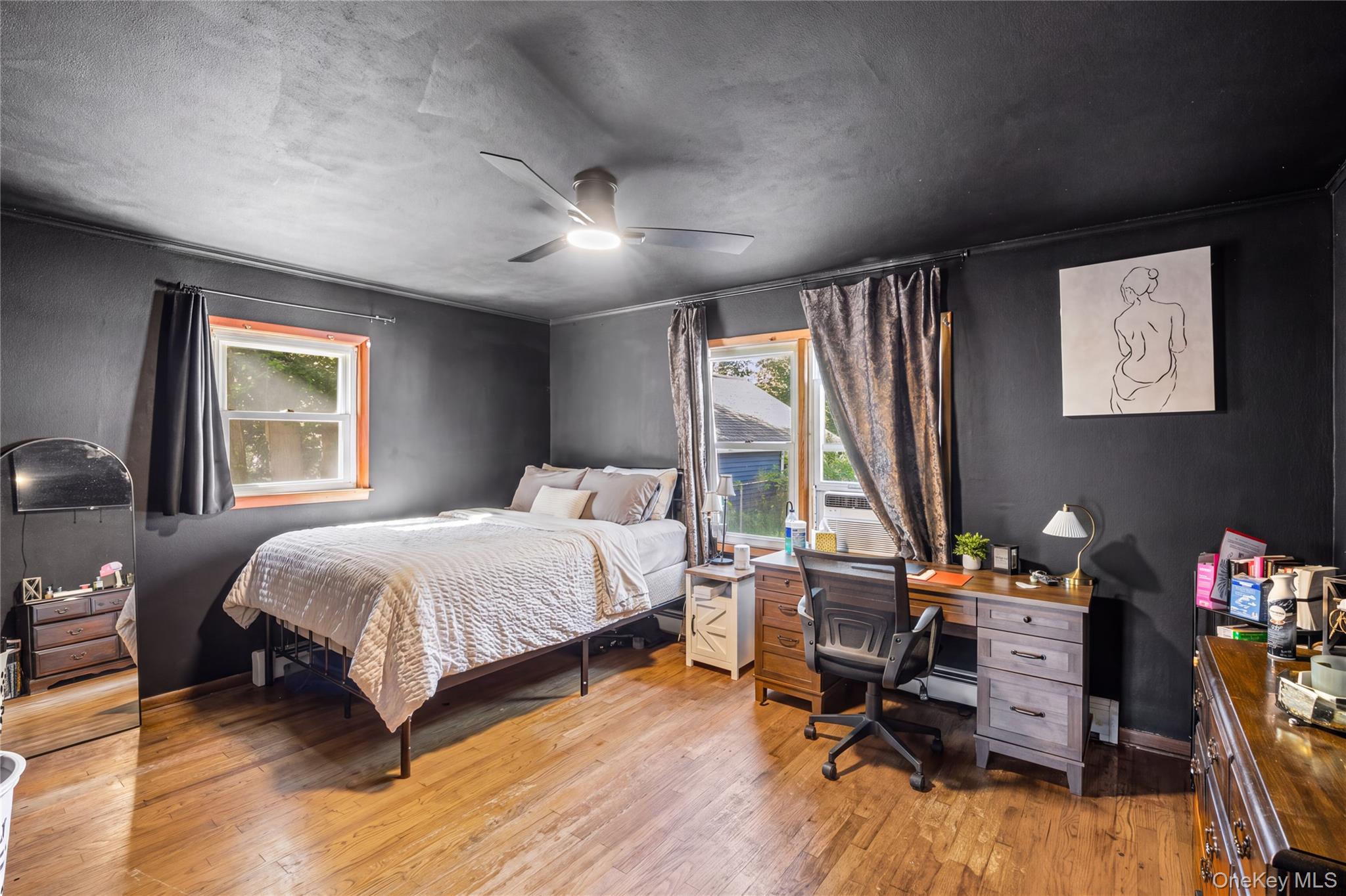 373 Oak Street – For Sale photo 17