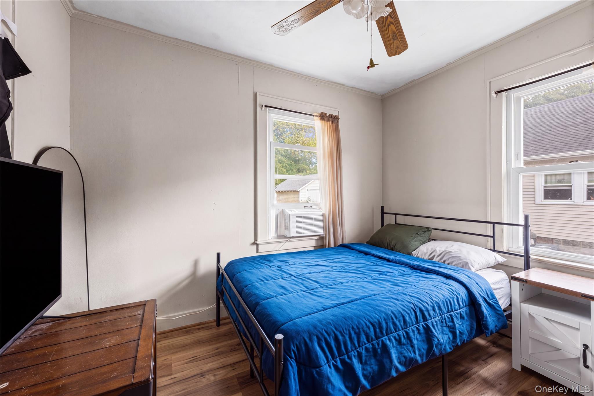 373 Oak Street – For Sale photo 20