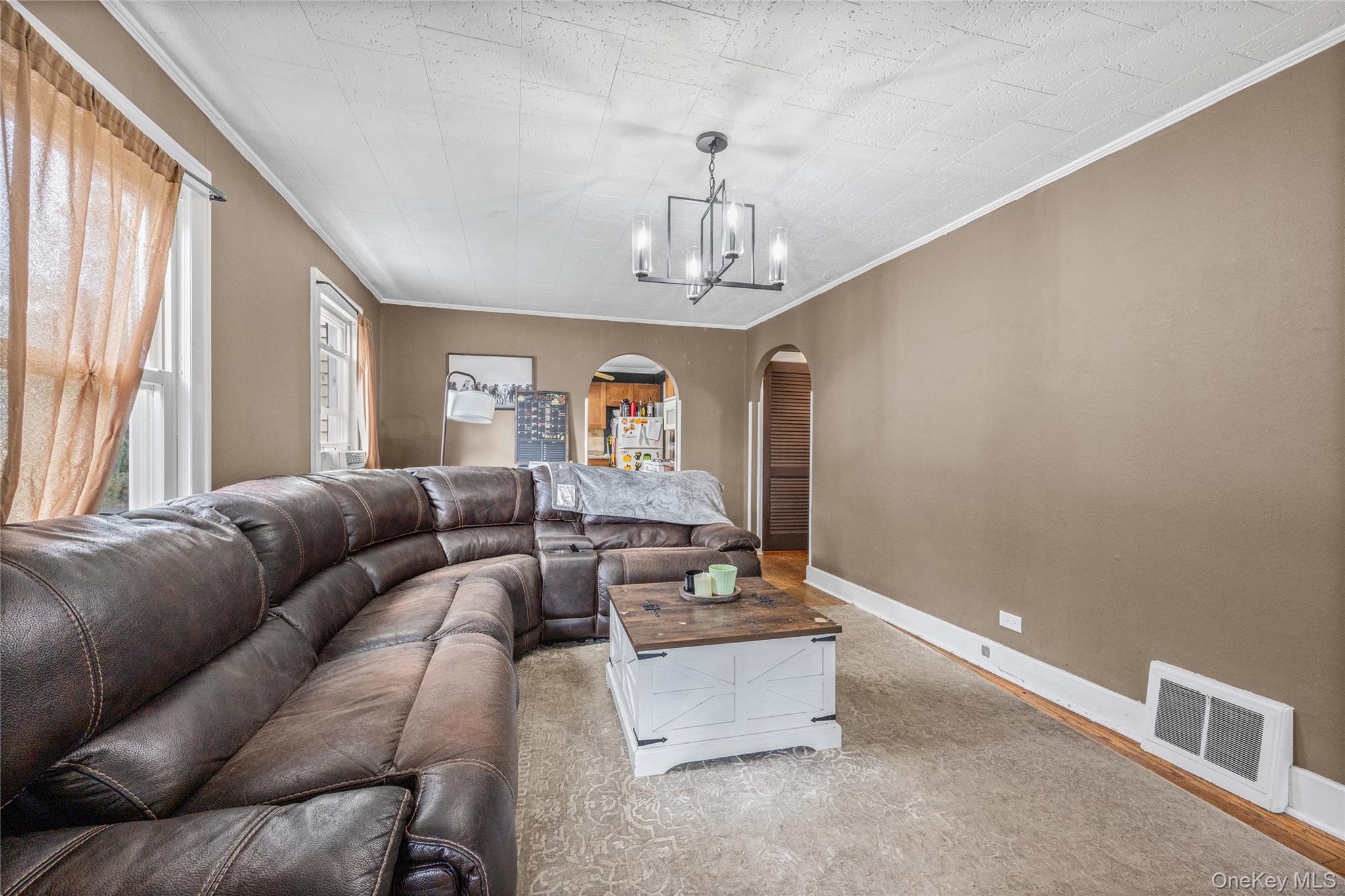 373 Oak Street – For Sale photo 8
