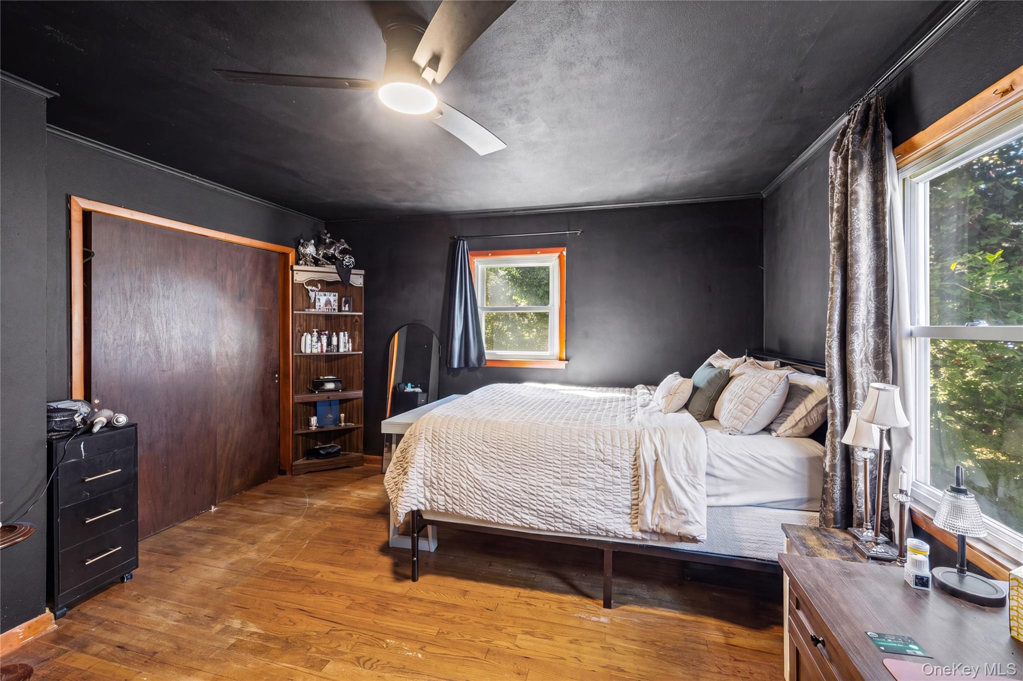 373 Oak Street – For Sale photo 18