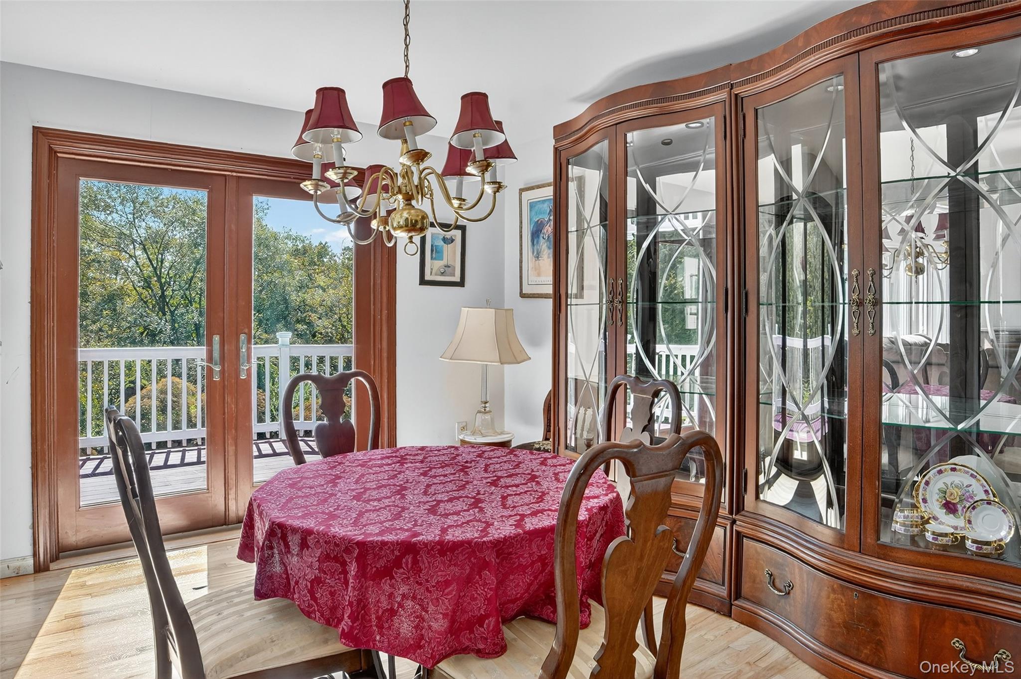 986 Cliff Avenue – For Sale photo 8