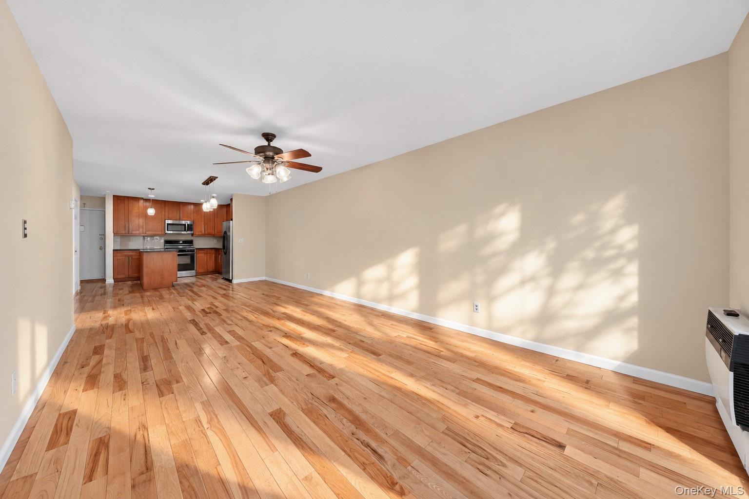 12-32 Diane Place, Unit 204L photo 6