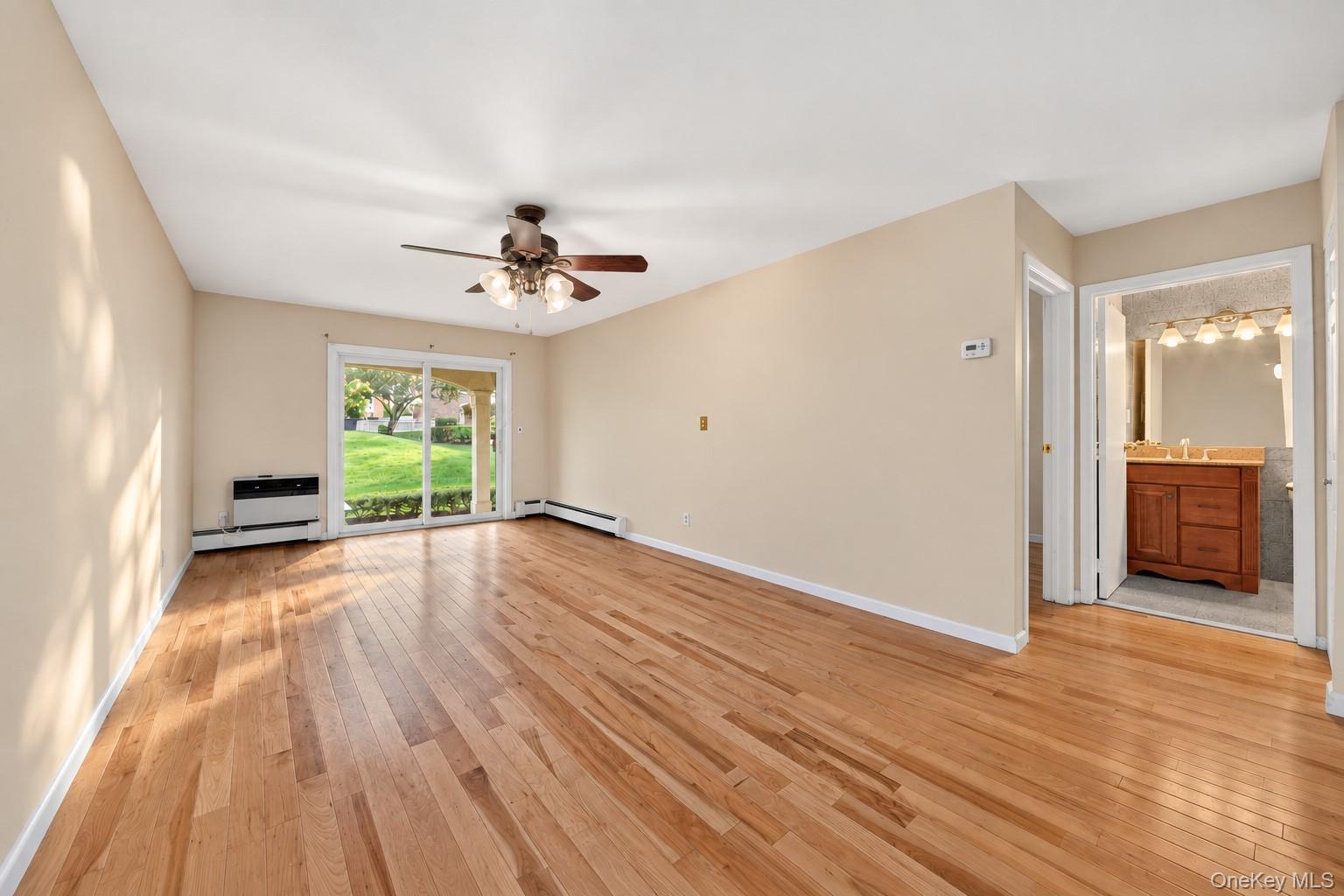 12-32 Diane Place, Unit 204L photo 5