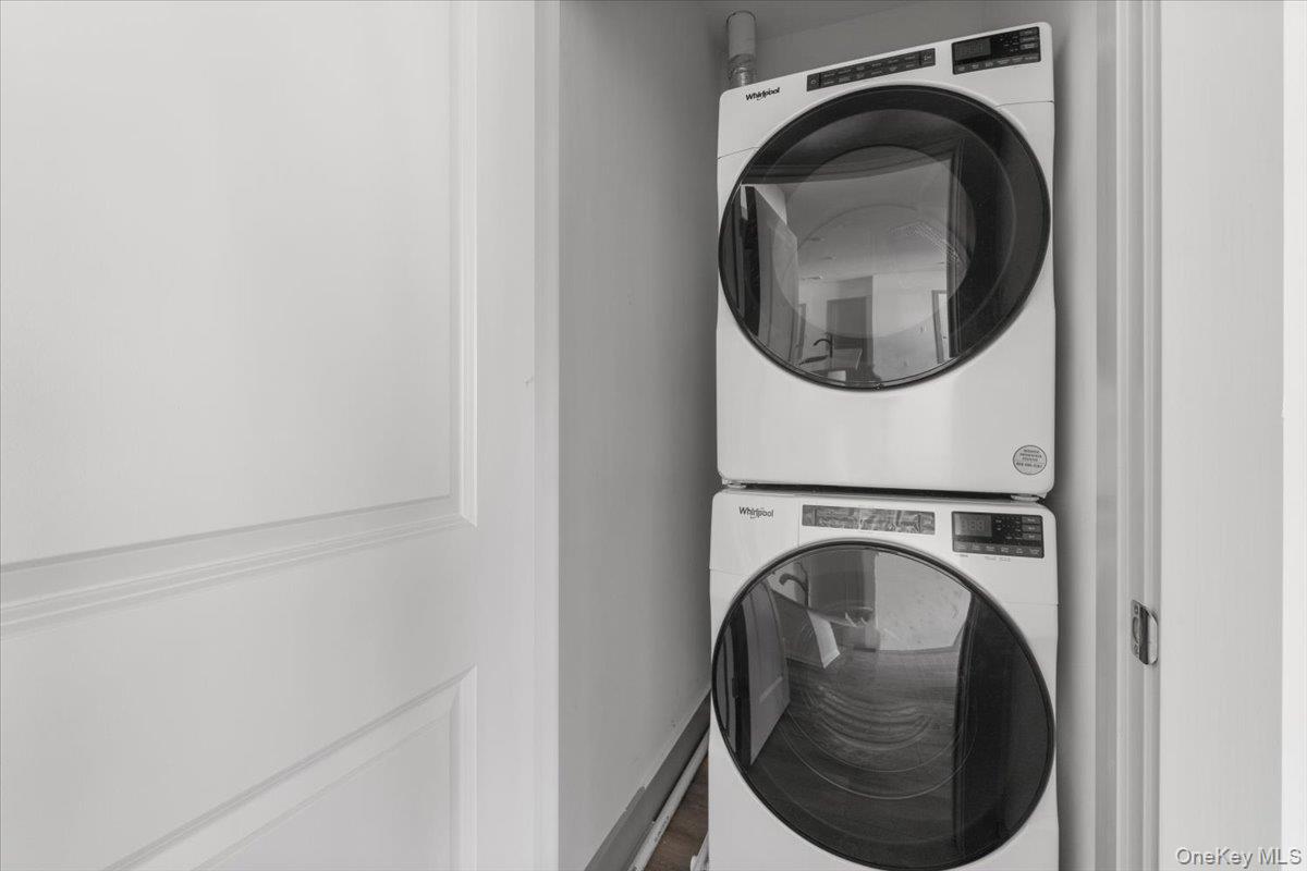 75 Forester Avenue, Unit 228 photo 9