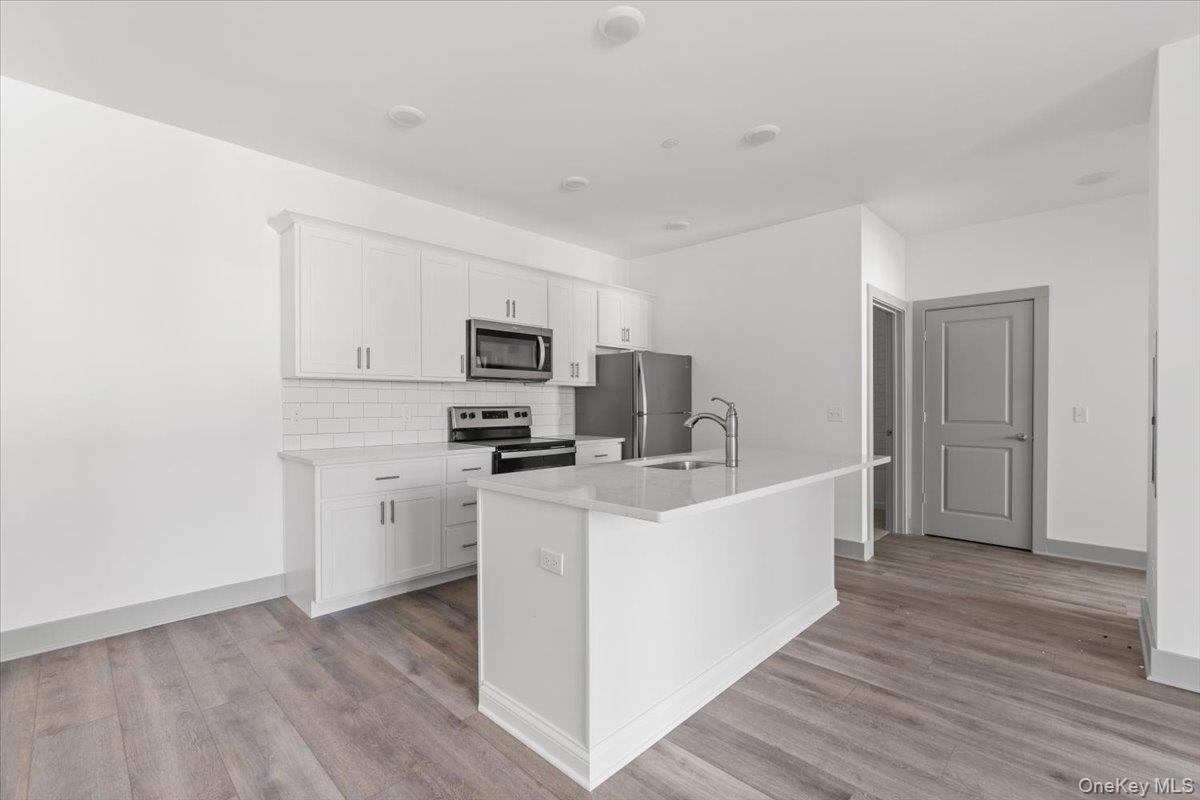 75 Forester Avenue, Unit 228 photo 2