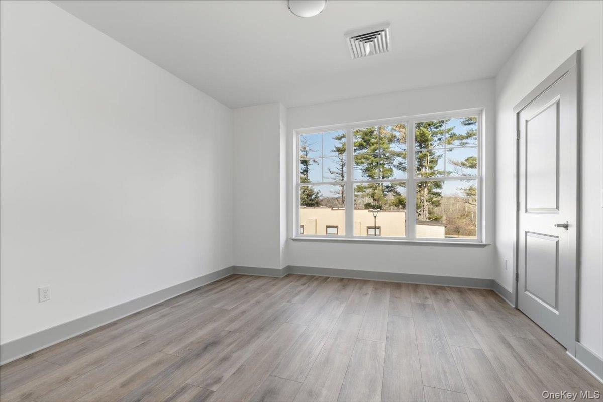 75 Forester Avenue, Unit 232 photo 7