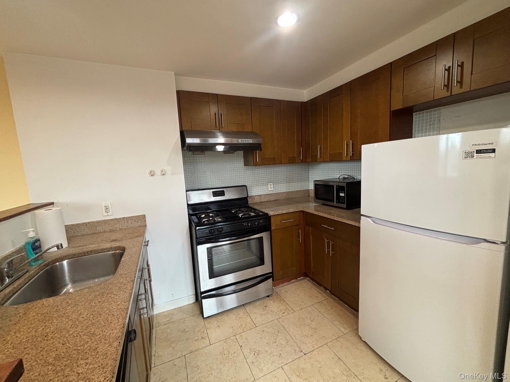38-30 Parsons Blvd, Unit PHC photo 20